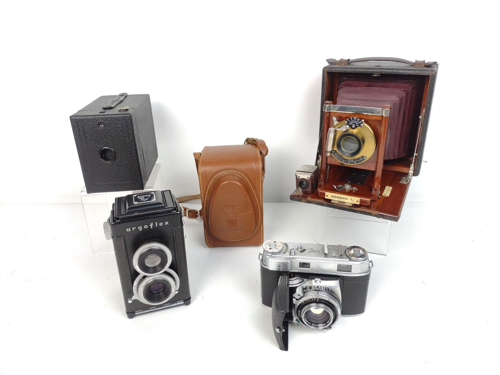 4 Vintage Cameras Incl Korona 1 (1 of 13)