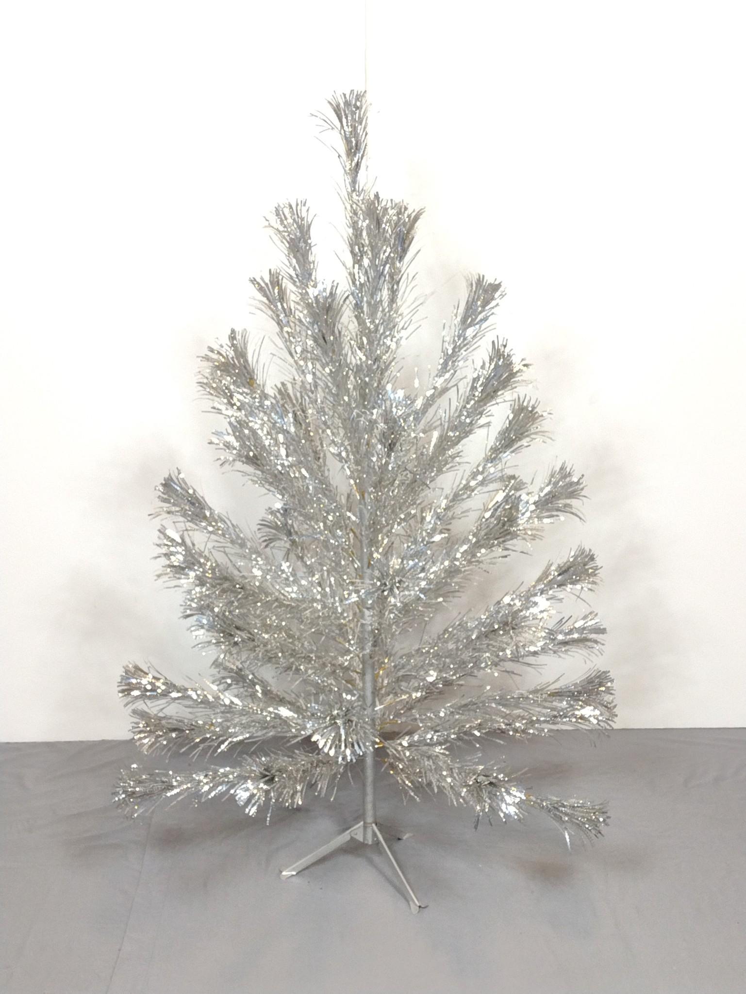 Vintage Silver Foil Christmas Tree (1 of 3)