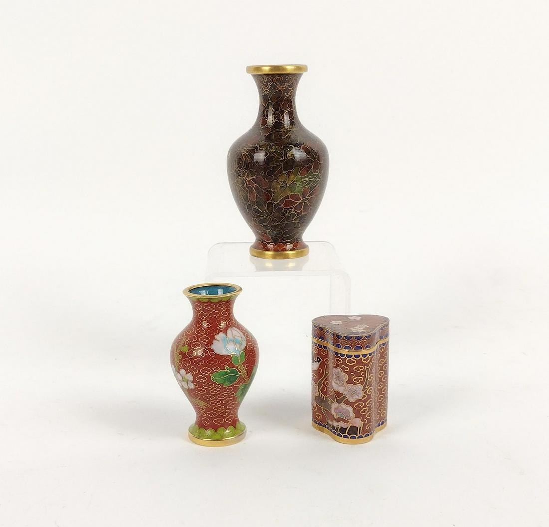 2 Cloisonne Cabinet Vases and Cloisonne Jar (1 of 7)