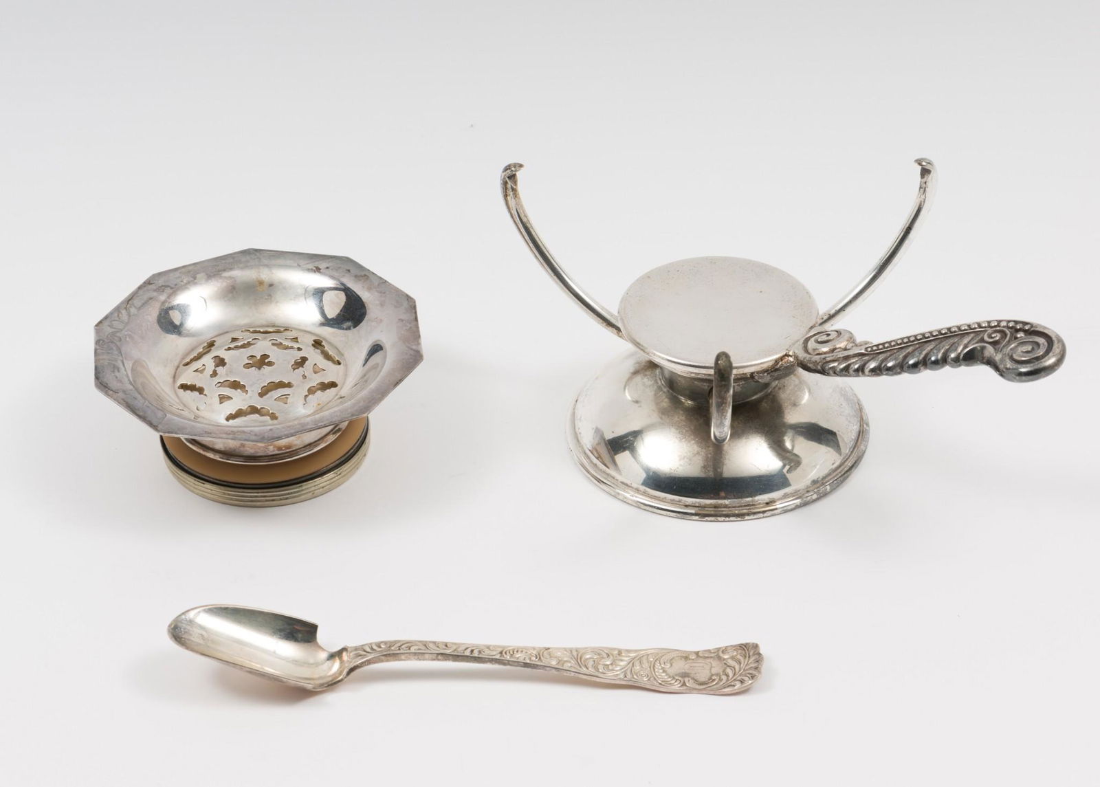 Silverplate Cheese Holder, Butter Press And Cheese Scoop Incl. Meriden (1 of 12)