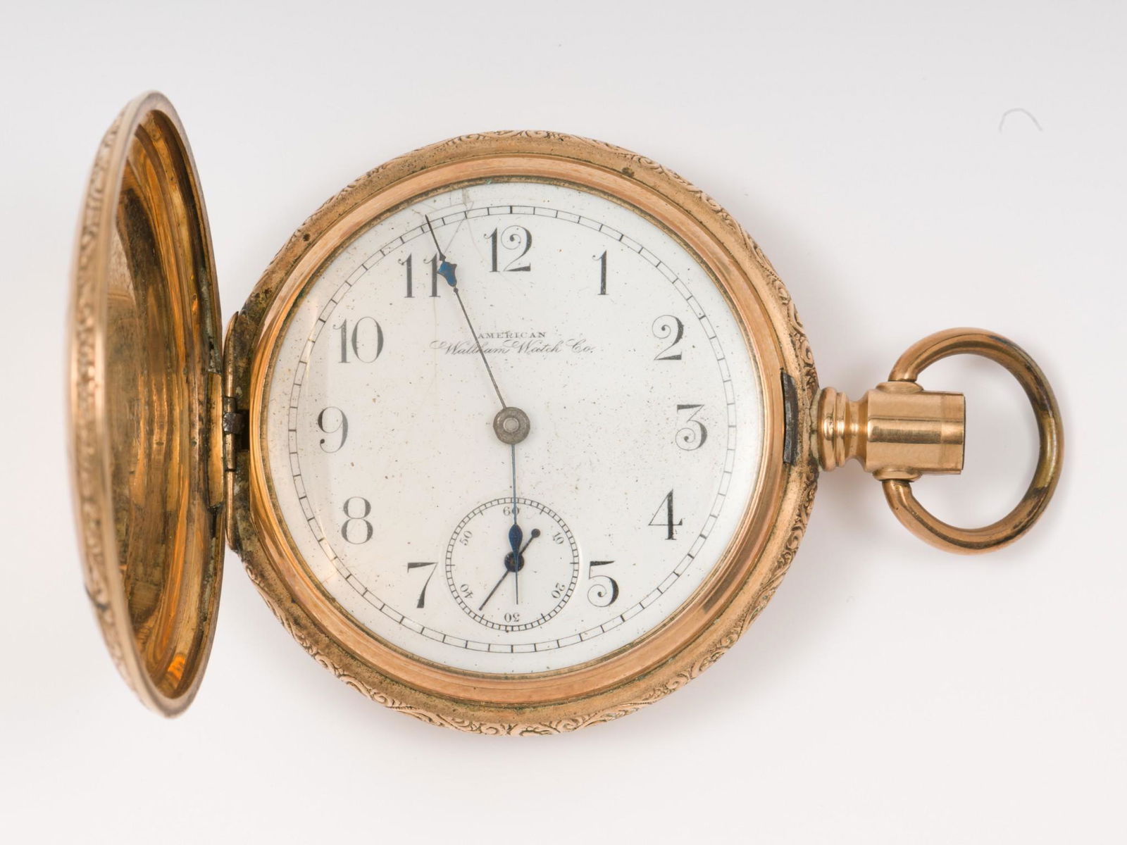 American Waltham Model 1888 Hunters Case Pocket Watch (1 of 5)