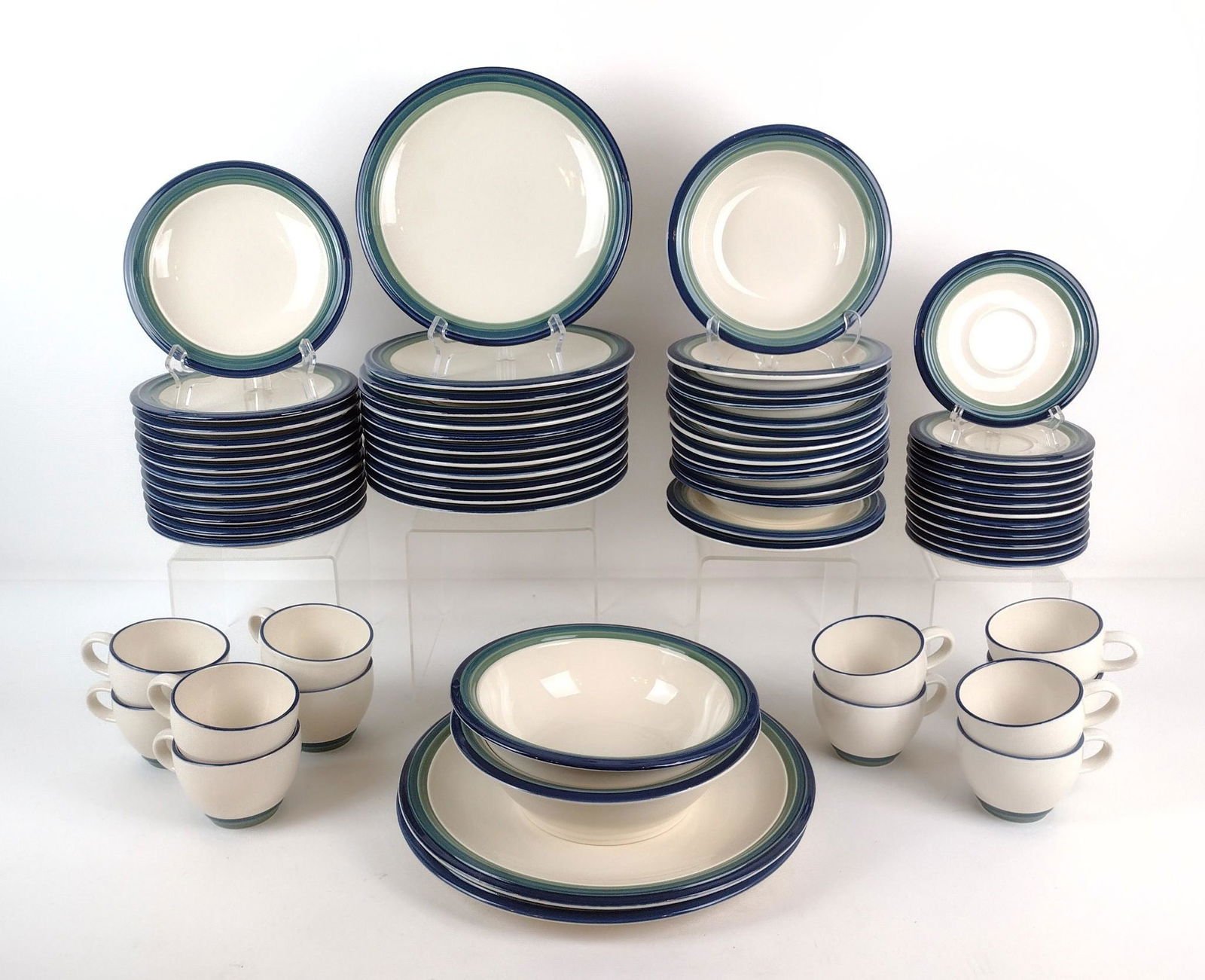 66 Pc Pflatzgraff Dinnerware Set (1 of 4)