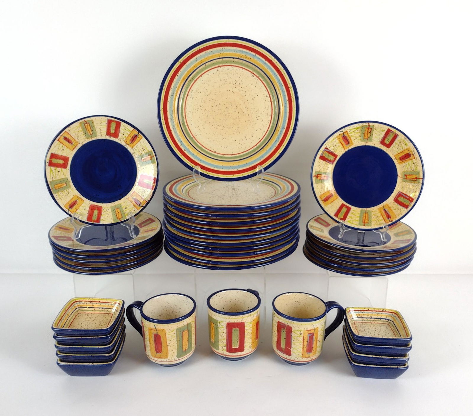 35 Pcs Pfaltzgraff "Sedona" Dinnerware (1 of 3)