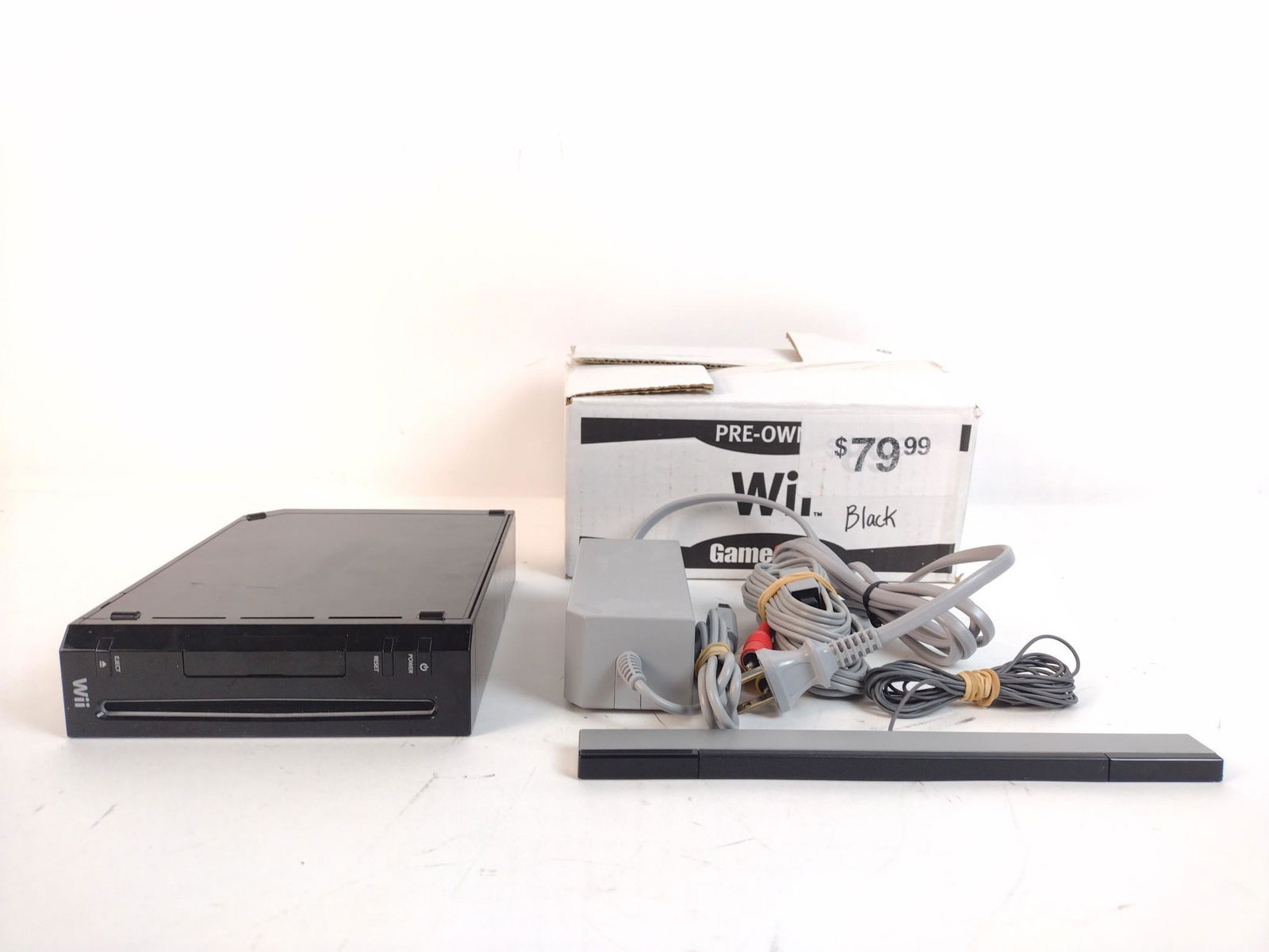 Nintendo Wii Game System (1 of 3)