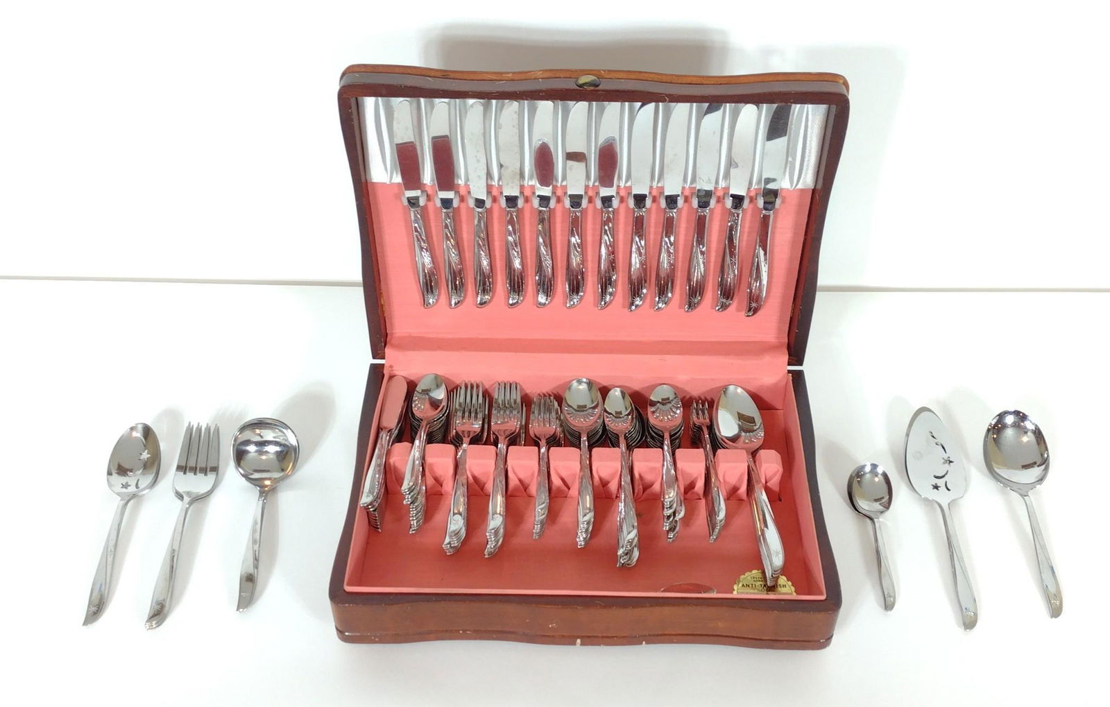 160 PC Oneida Community Stainless Flatware Set (1 of 3)