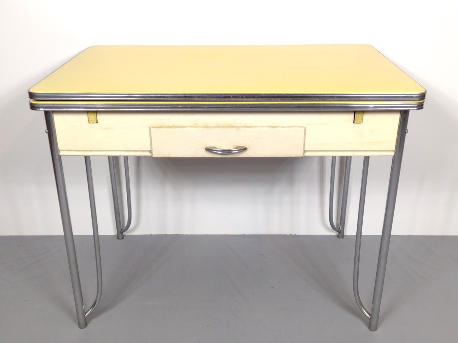 Enamel Top Kitchen Table (1 of 9)