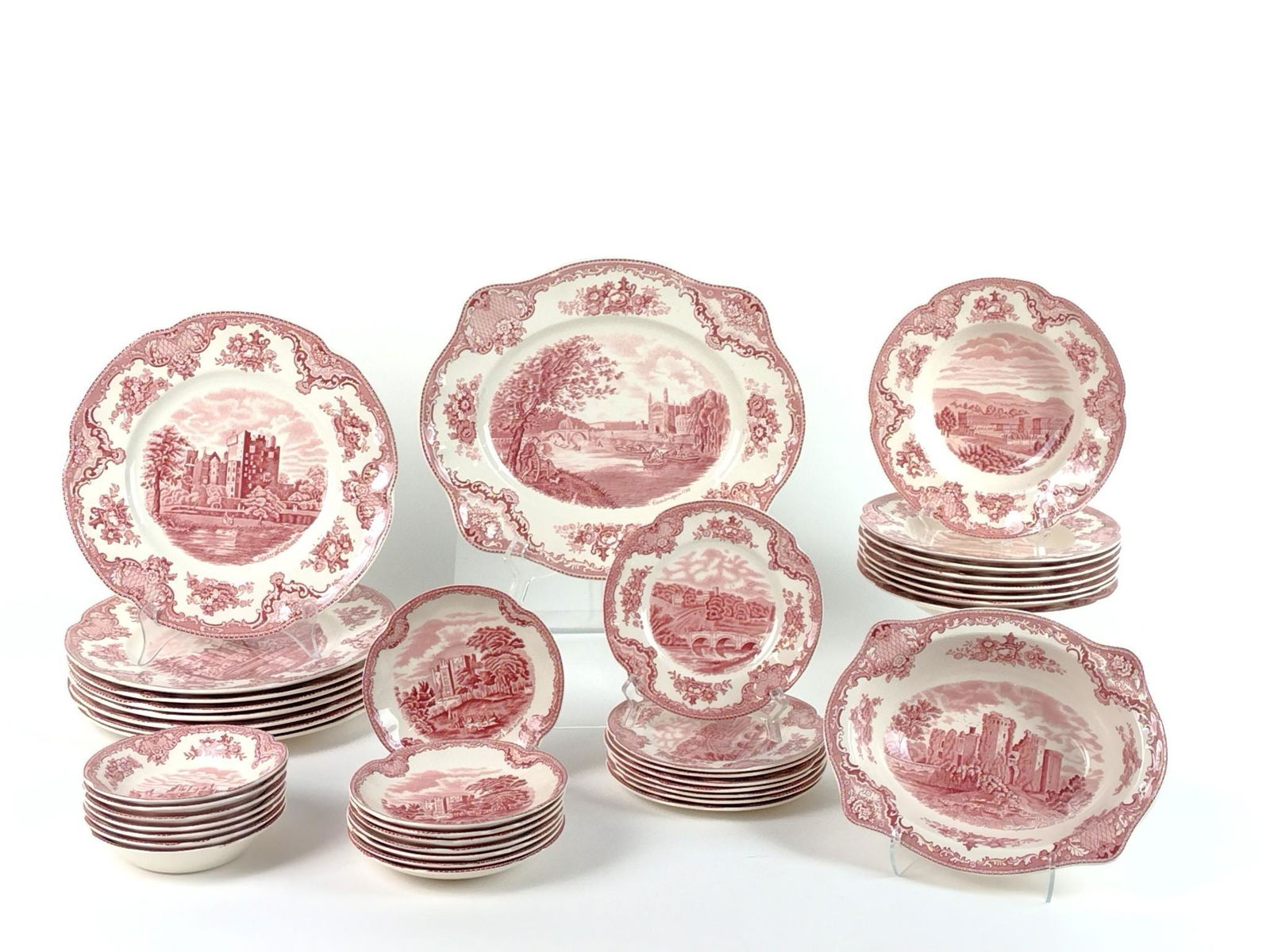 41 PCs Johnson Bros Old Britain Castles Transferware (1 of 4)