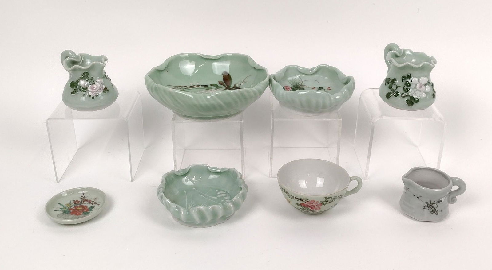 8 Pcs Decorated Celadon: 1/2" to 3" high. MEG IMPORTANT: Before bidding, please read the terms and conditions. When you registered for the auction you agreed to these terms and will be required to comply with them.