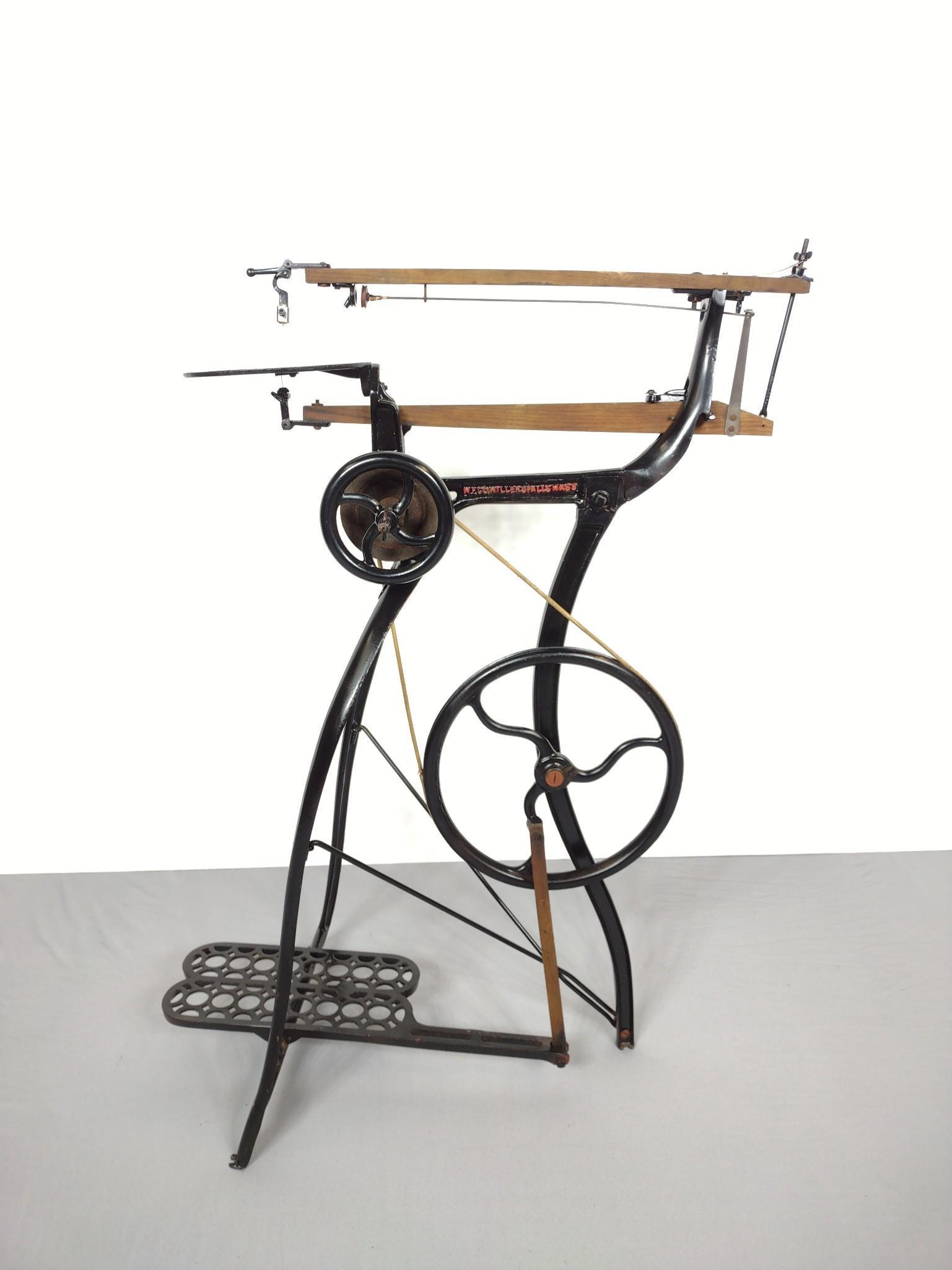 Millers Falls No. 387 Treadle Scroll Saw (1 of 6)