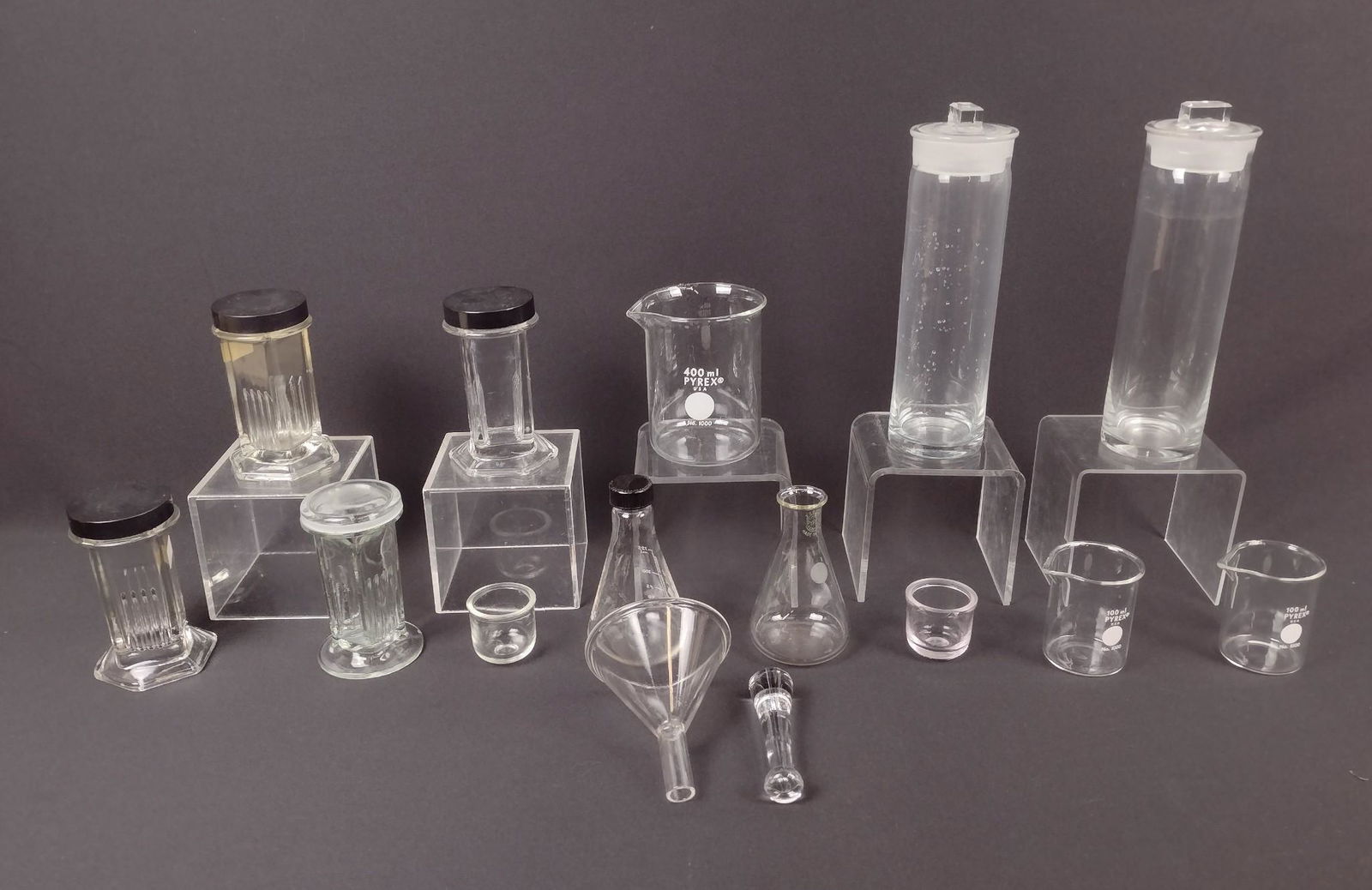 15 Pc Scientific Glassware incl Beakers (1 of 4)