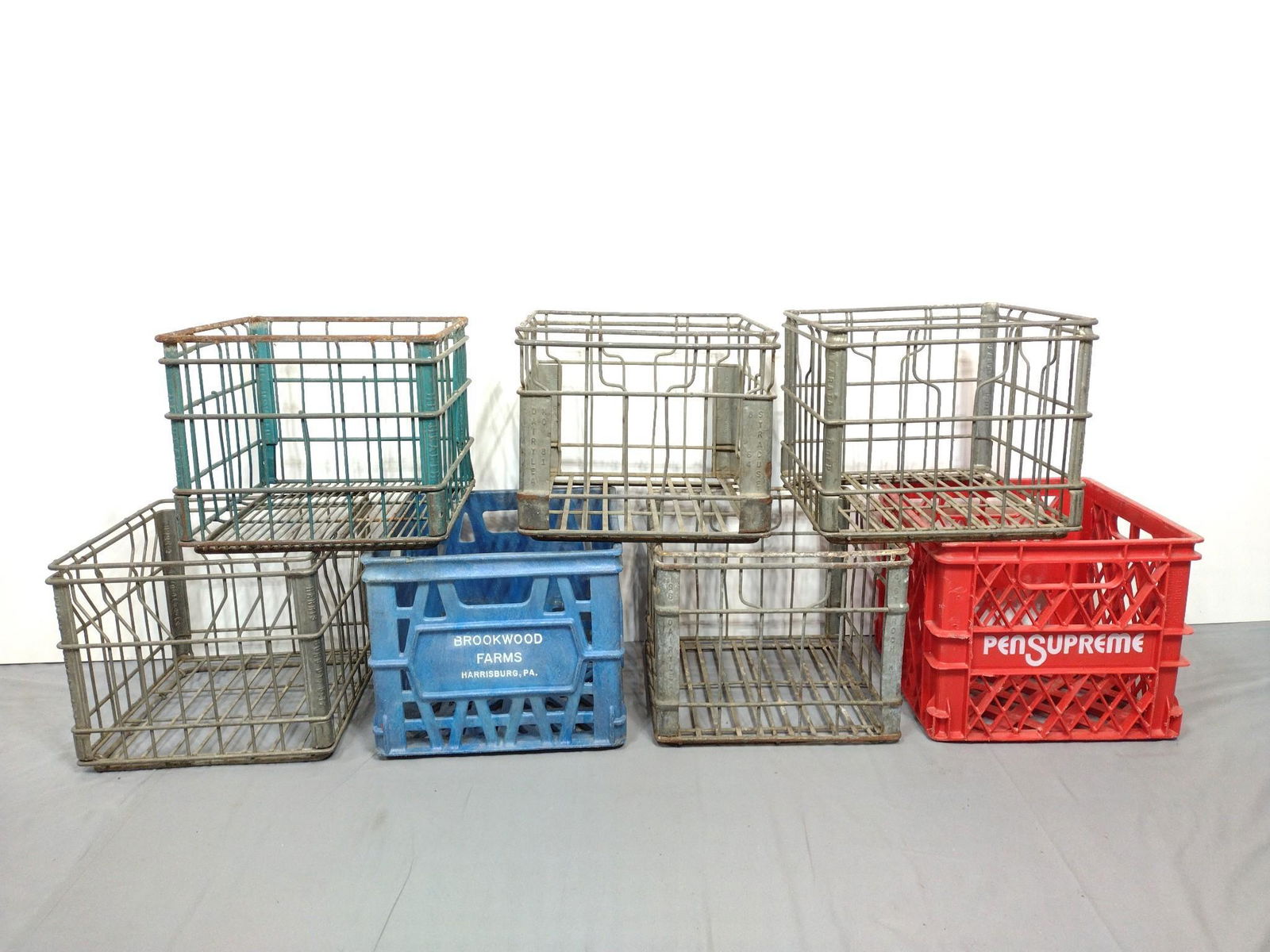 7 Milk Crates incl Harrisburg Dairies (1 of 6)