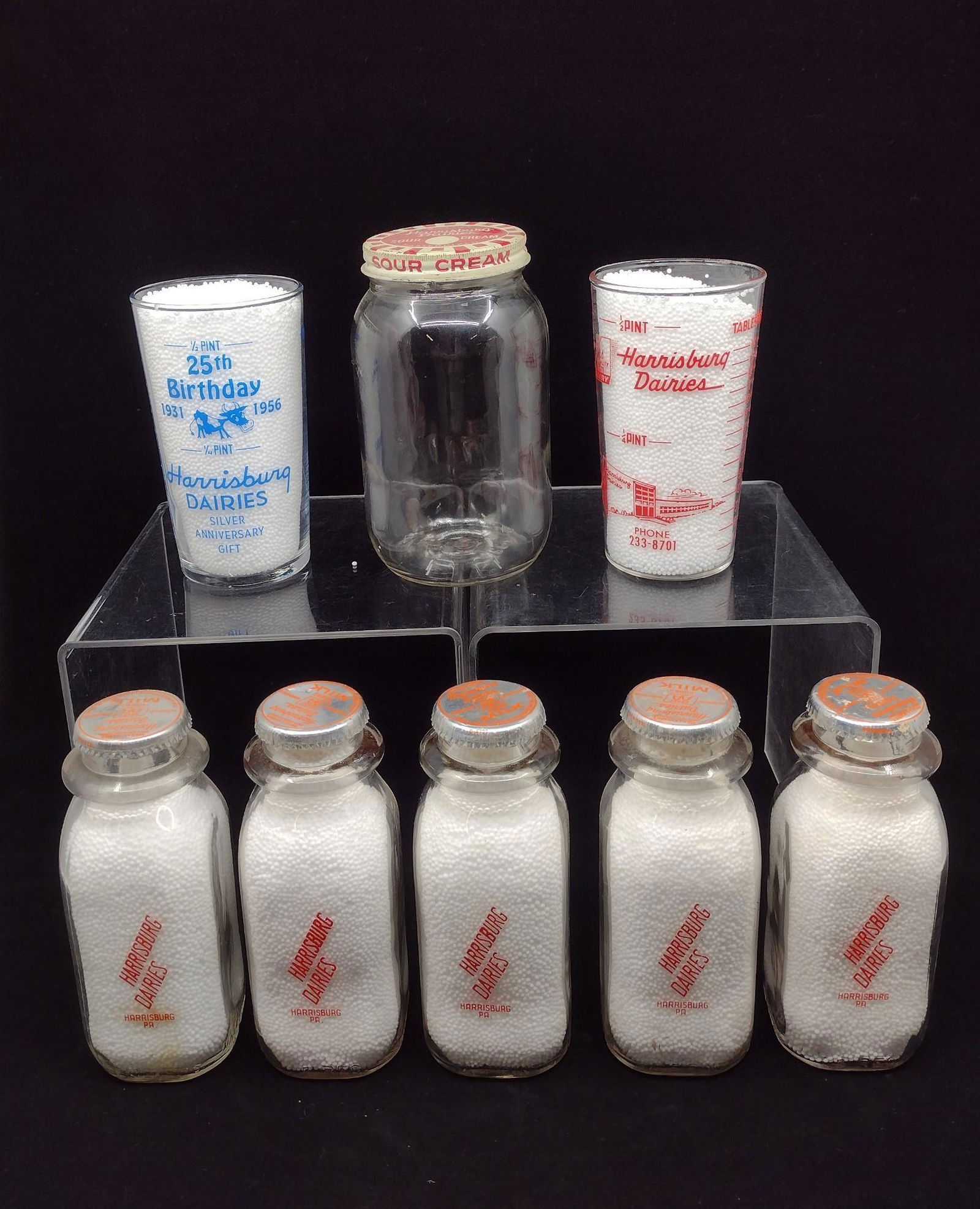 8 Harrisburg Dairies Harrisburg, PA Bottles and Jar (1 of 9)