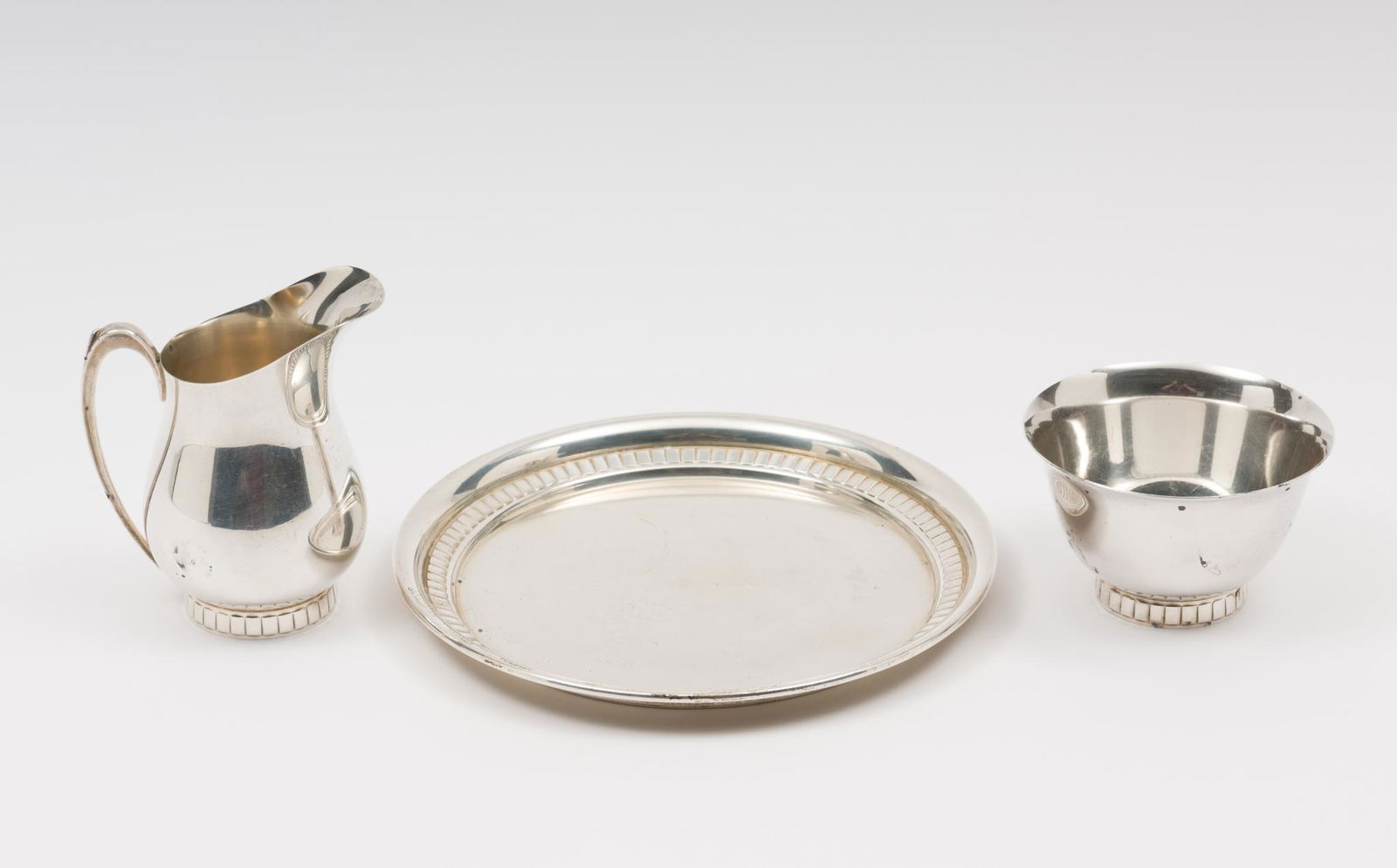 Wallace Modernique Cream and Sugar Bowl With Tray (1 of 14)