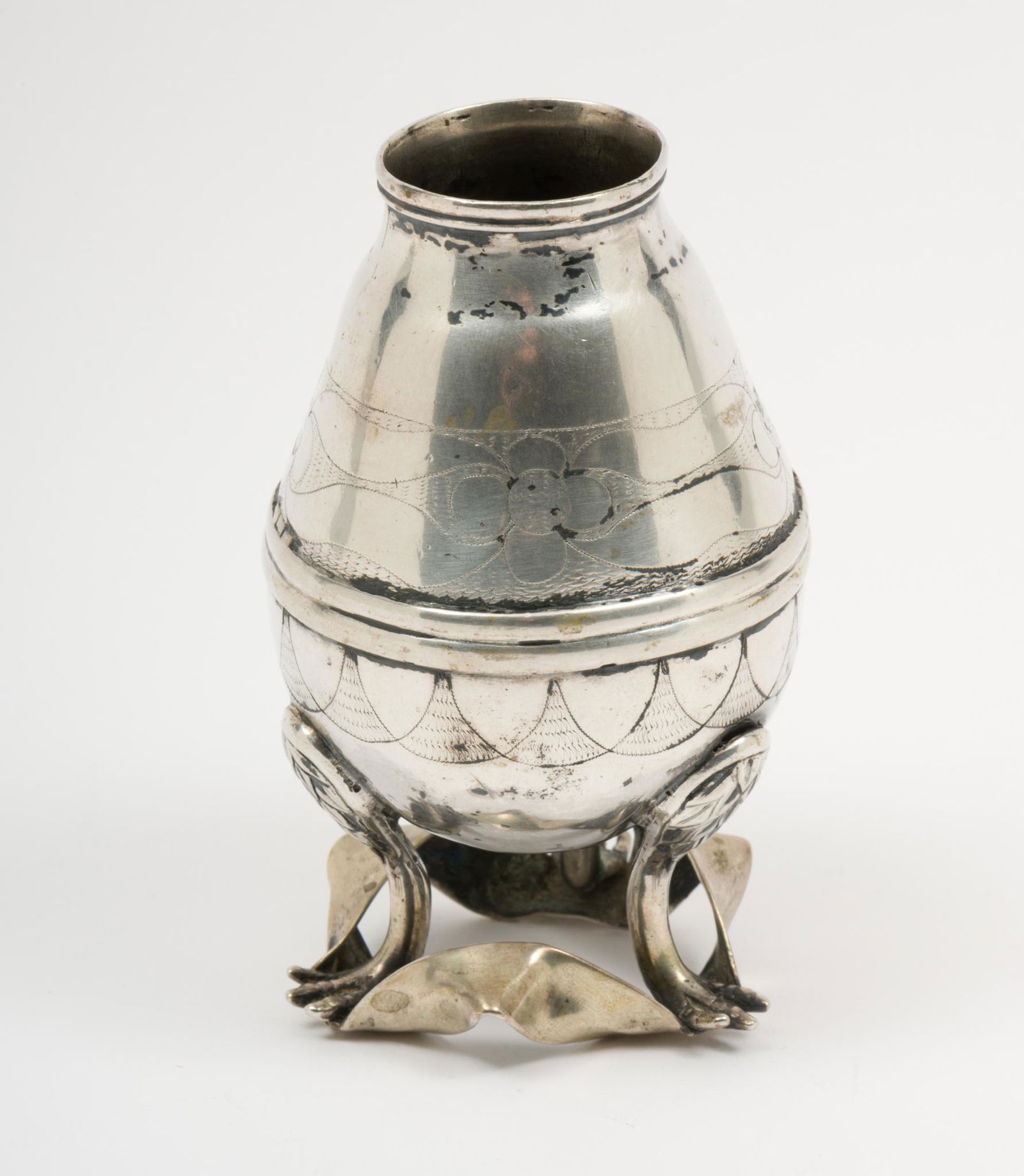 Silver Yerba Mate Gourd (1 of 4)