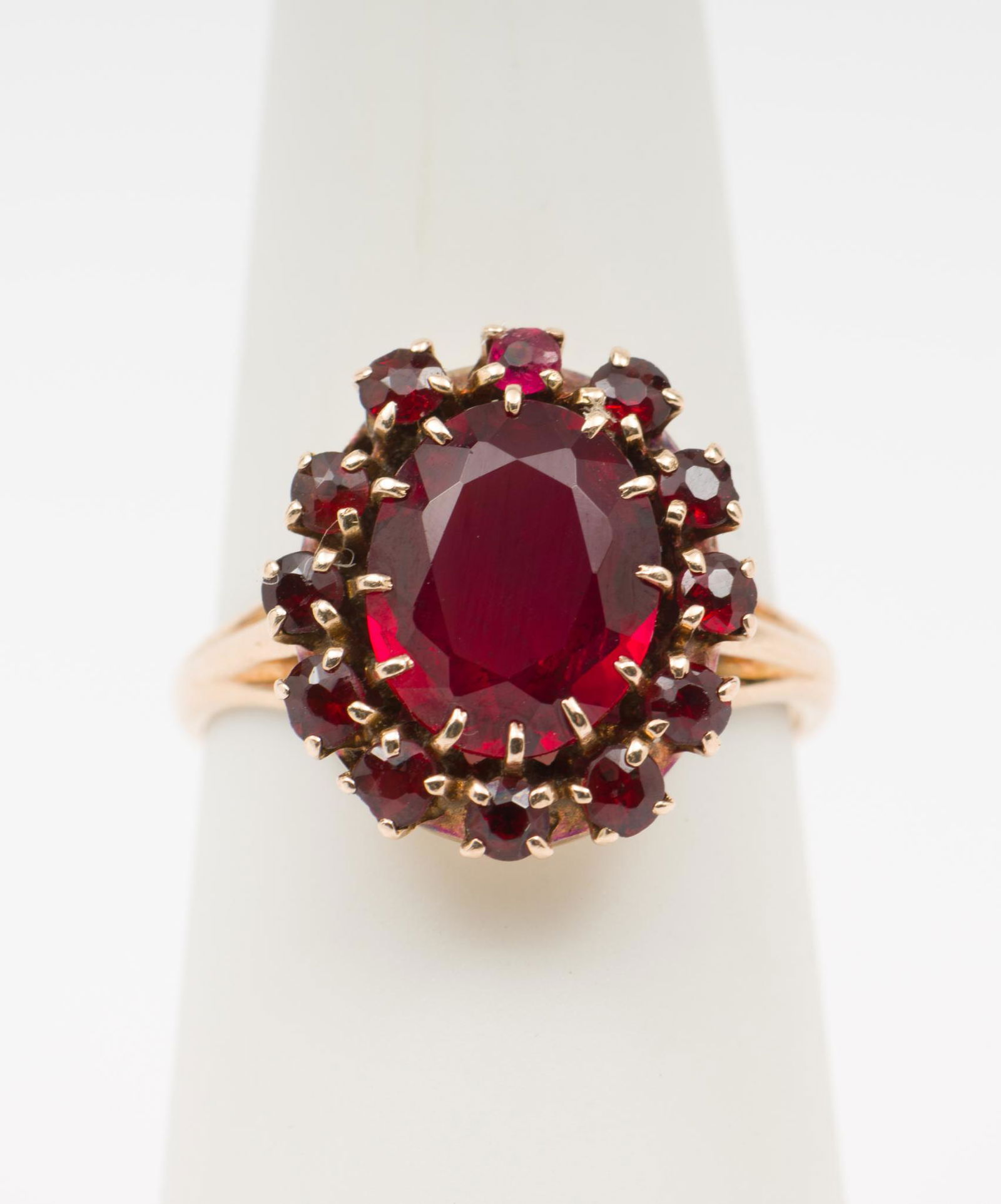 Antique 10K Gold and 2.8 CTW Garnet Ring (1 of 4)