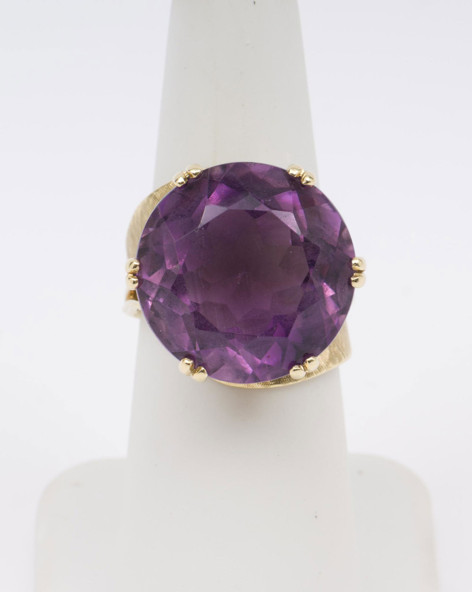 14K Gold and 16.9 Ct Amethyst Ring (1 of 4)