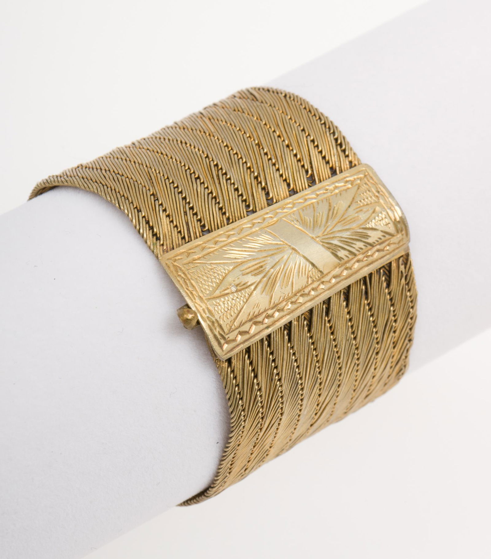 Brass Middle Eastern Bracelet (1 of 4)