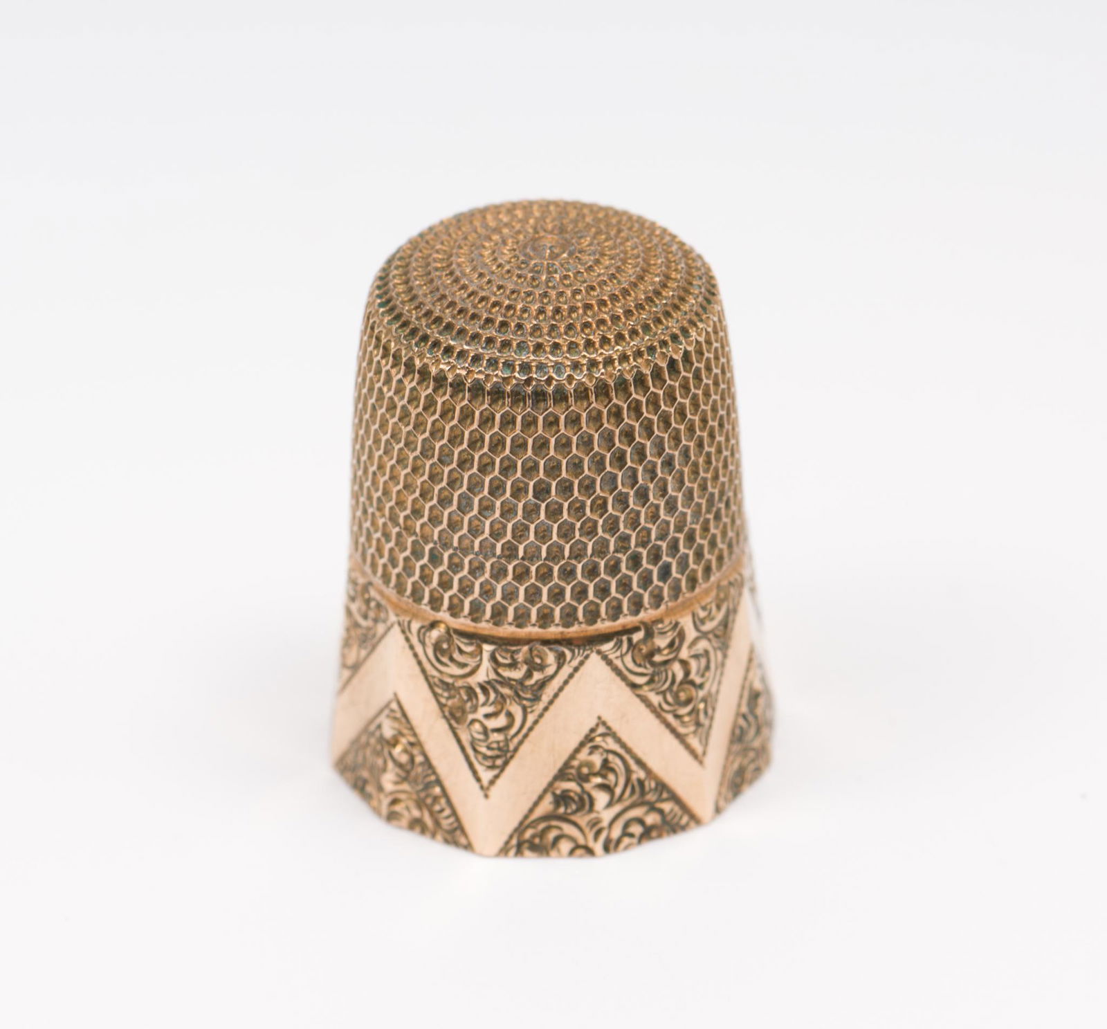 Ornate 10K Gold Thimble (1 of 3)