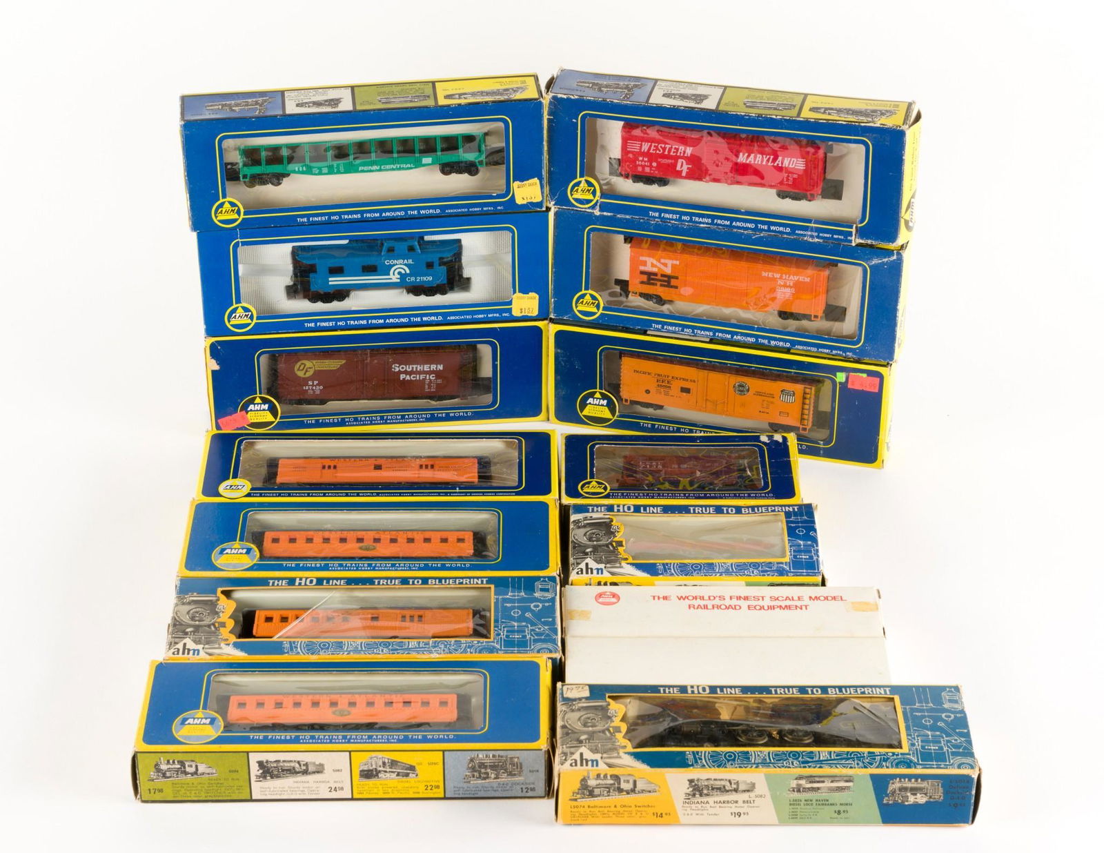 15 AHM HO Train Engines And Cars Mar 26, 2023 Cordier Auctions