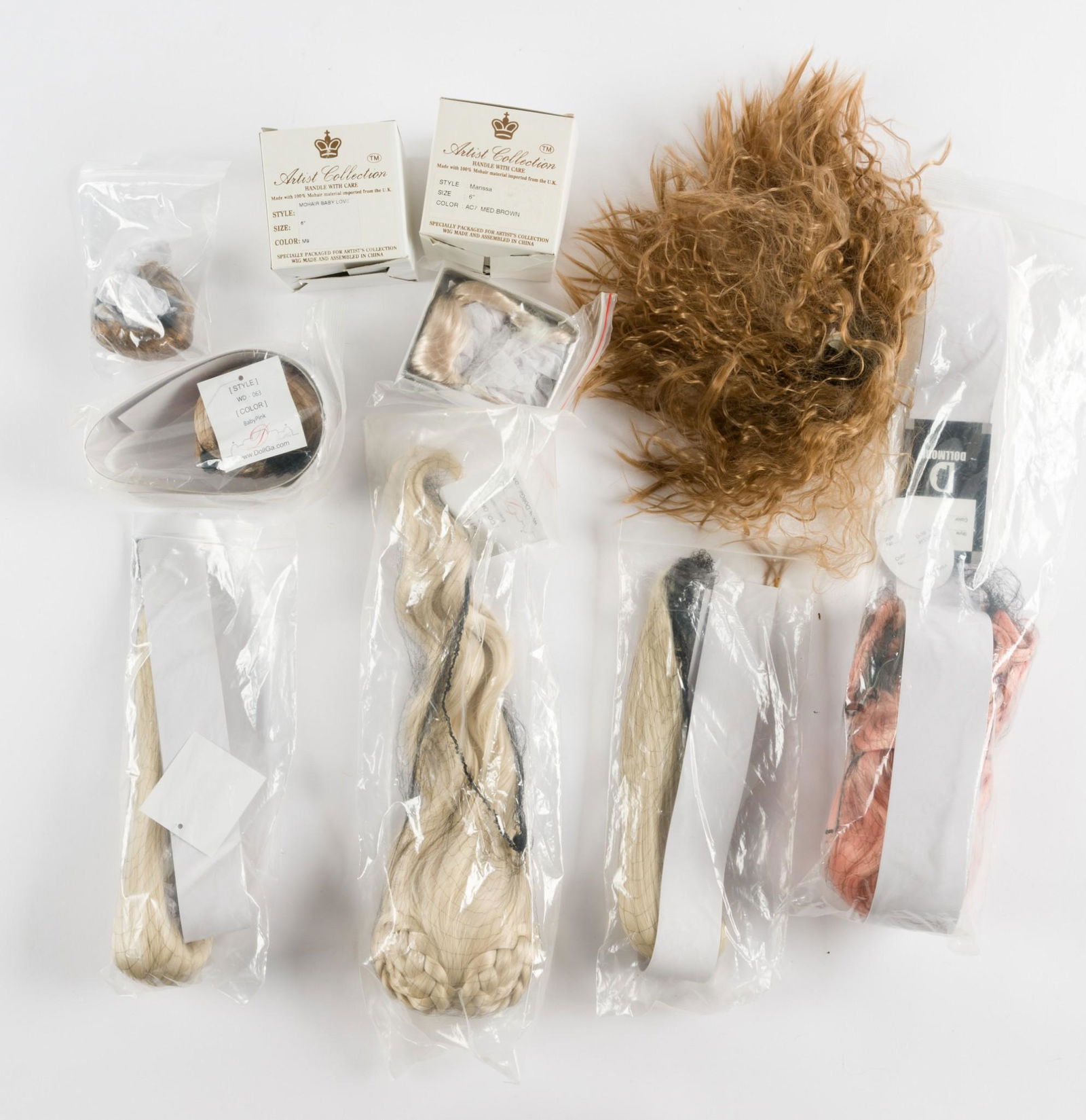 10 Doll Wigs Incl. Dollmore (1 of 4)