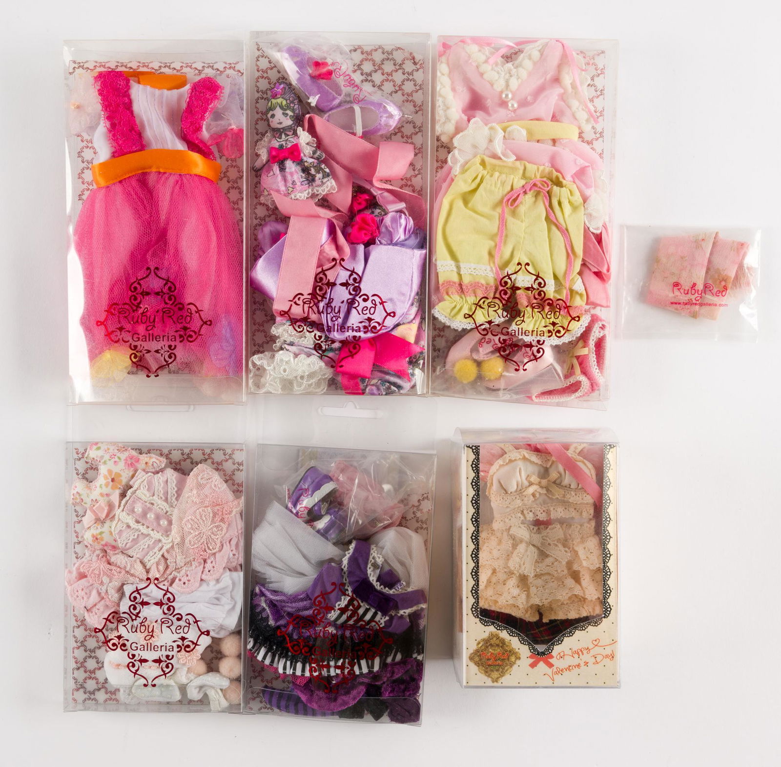 6 Sets Of Ruby Red Galleria Doll Clothes (1 of 3)