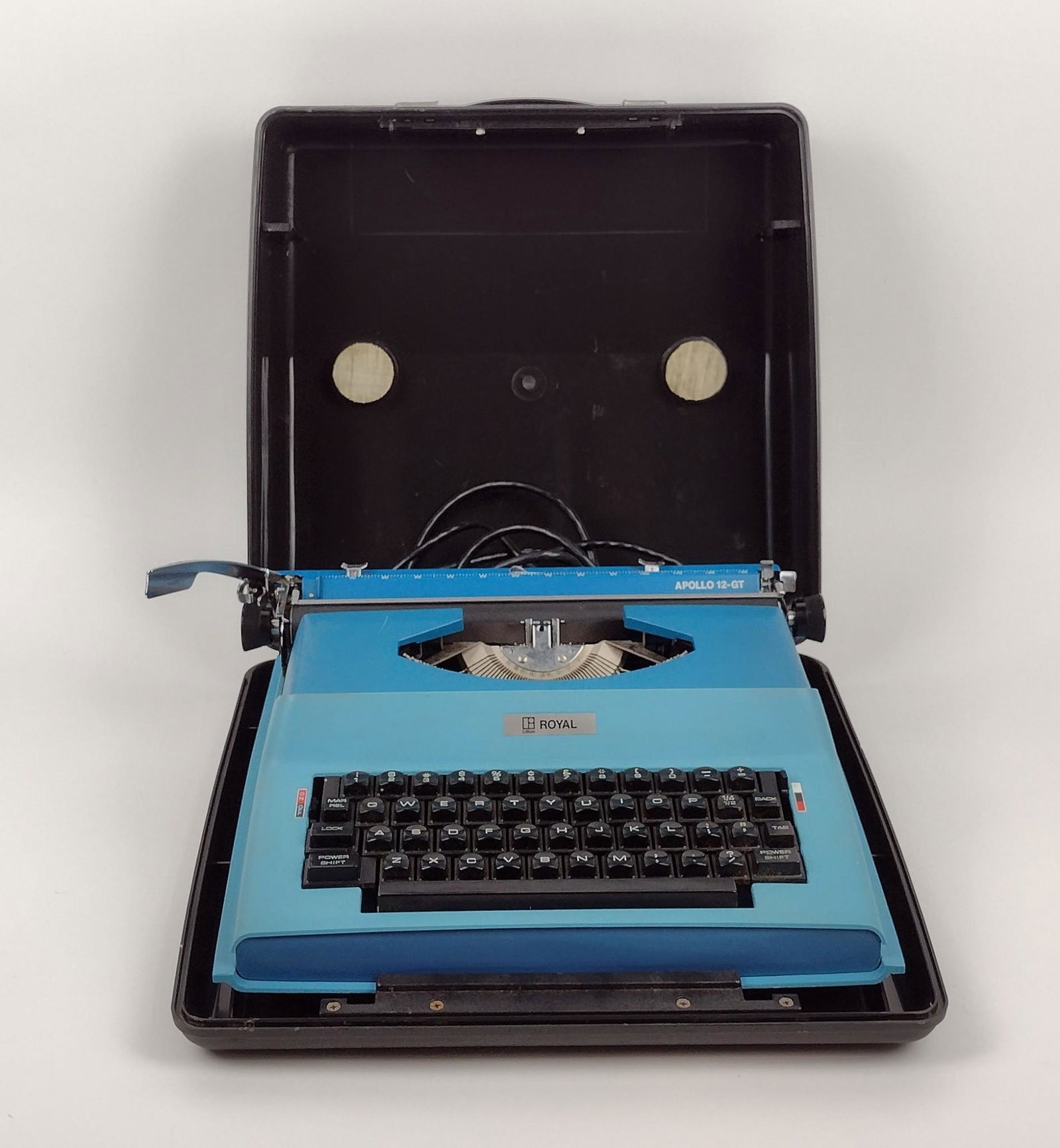 Royal Apollo-12GT Typewriter (1 of 3)
