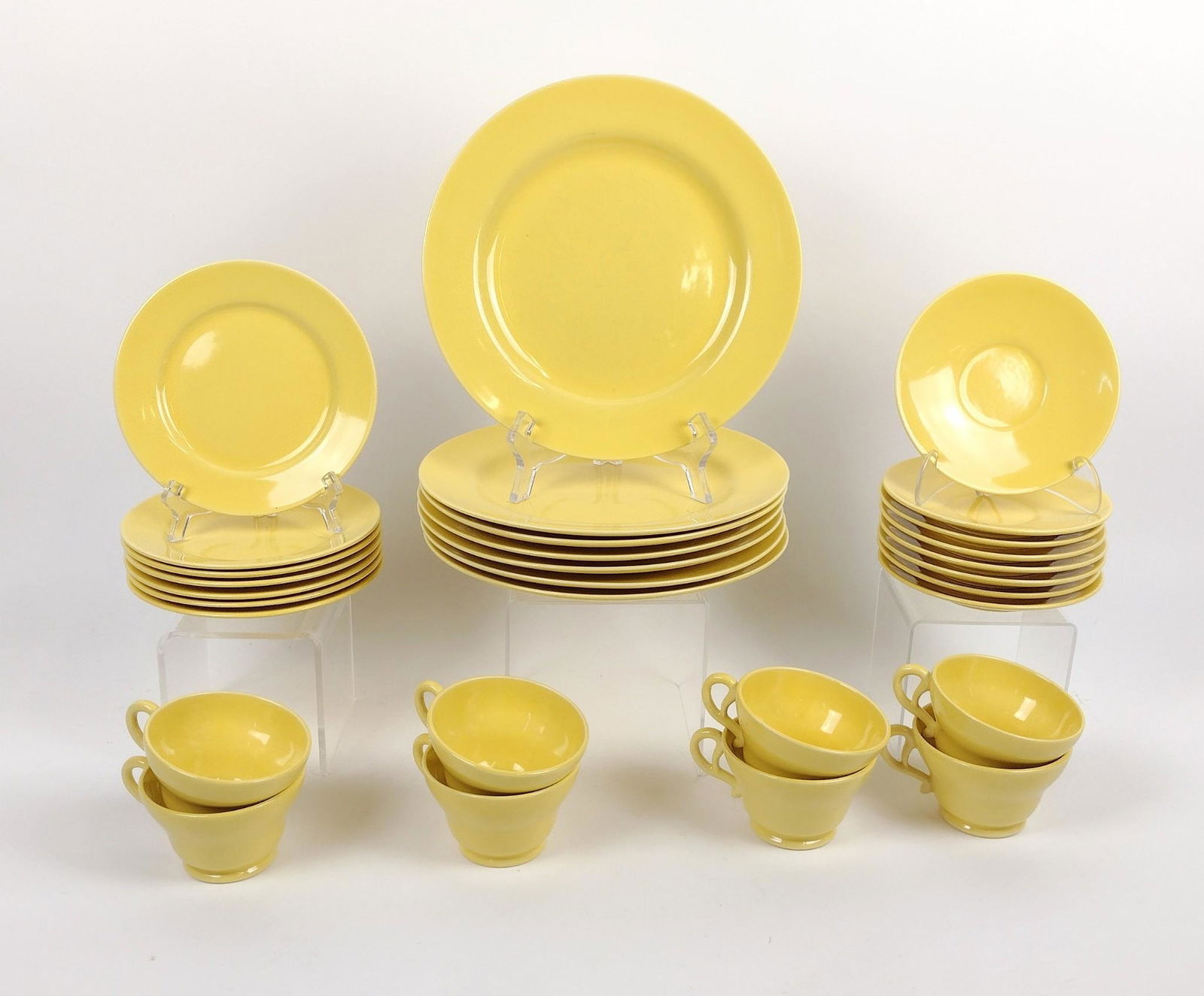 30 Pcs Franciscan Dinnerware (1 of 3)