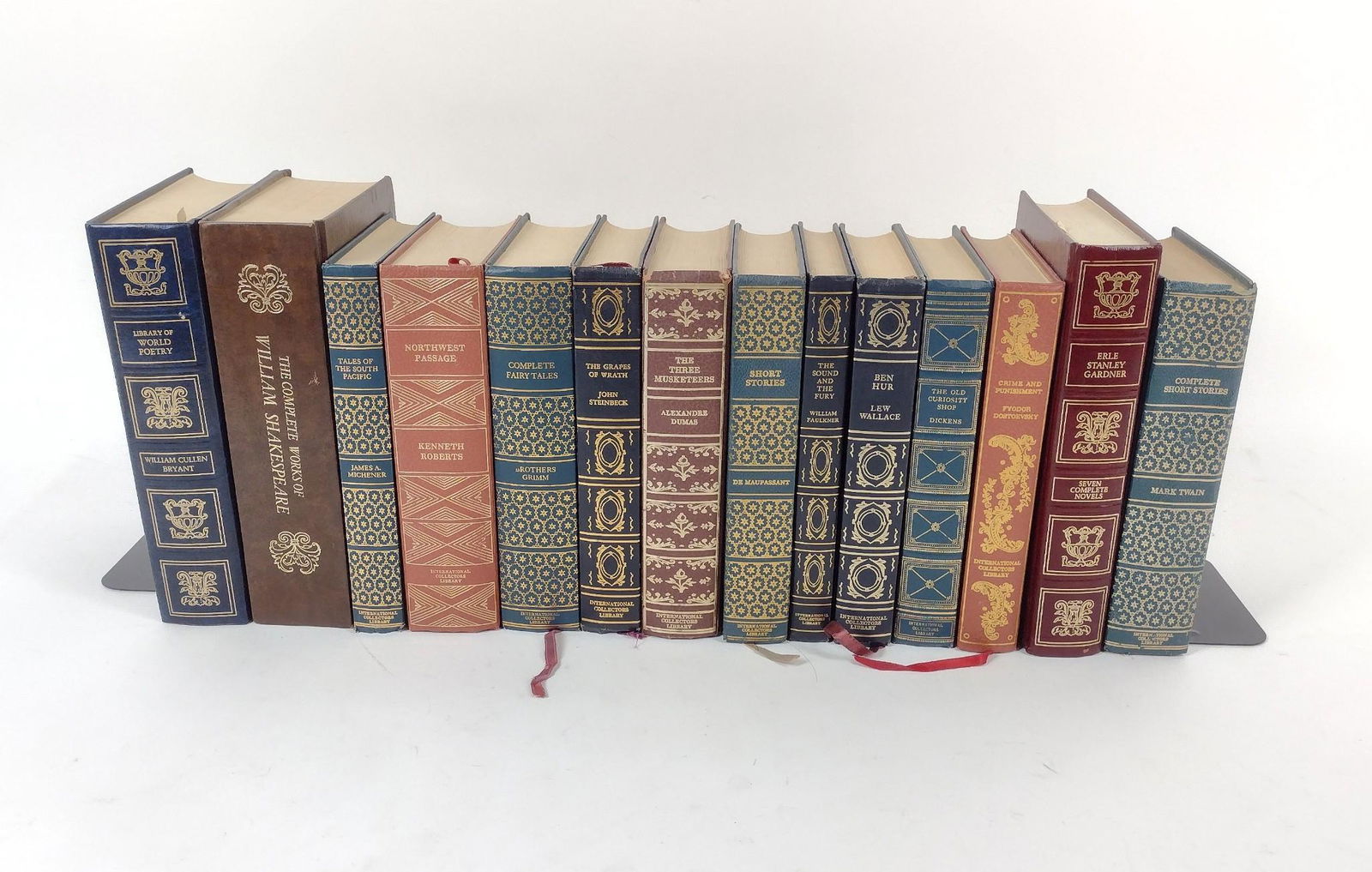 14 Classic Books incl The Complete Works of William Shakespeare: Also includes Tales of the South Pacific; The Grapes of Wrath; Complete Fairy Tales of the Grimm Brothers; Northwest Passage; The Sound & The Fury; The Three Musketeers; Crime & Punishment; The Old Cu