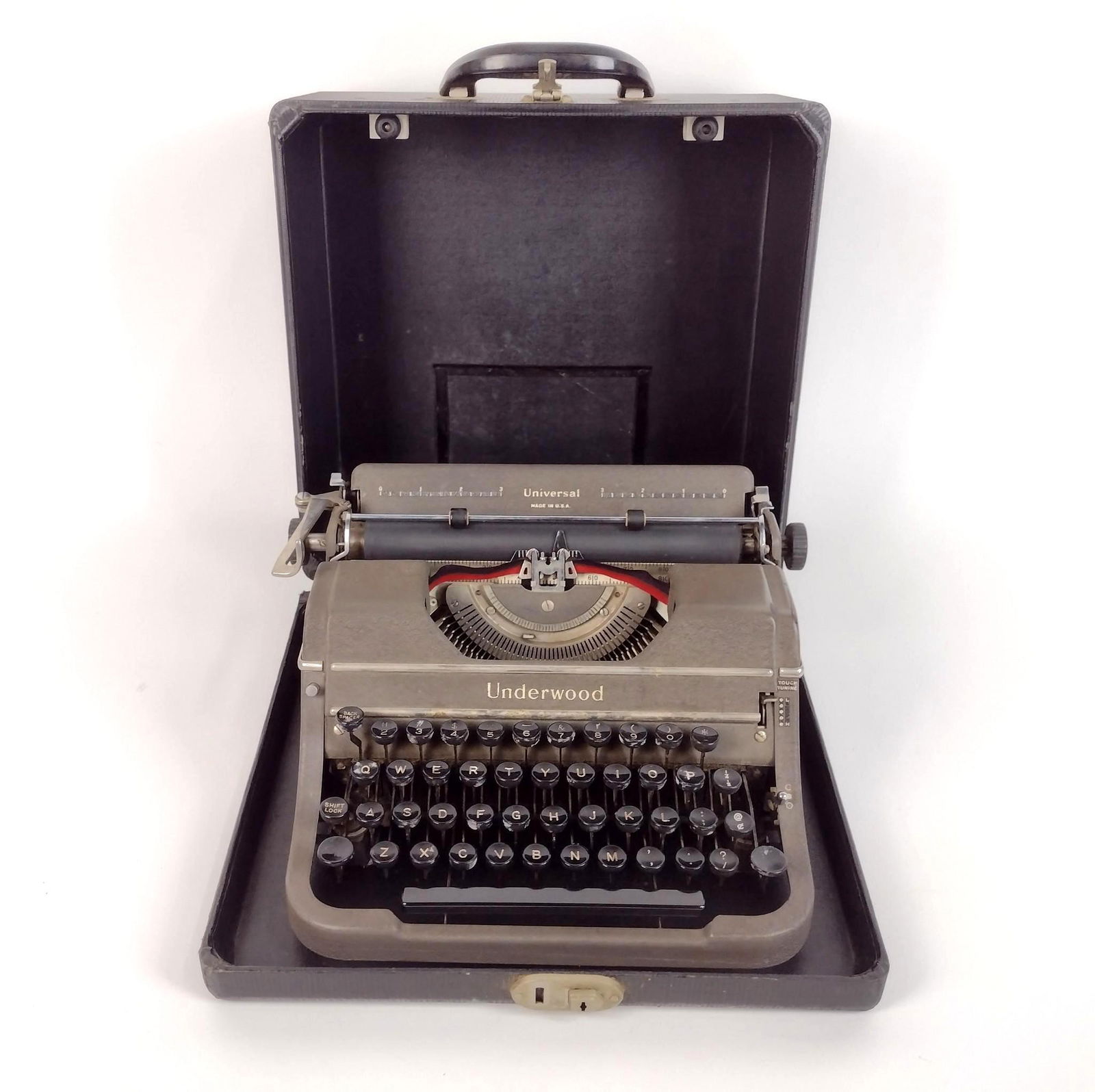 Underwood Typewriter: Case: 13" wide X 12" deep X 6-3/4" high. MEG IMPORTANT: Before bidding, please read the terms and conditions. When you registered for the auction you agreed to these terms and will be required to comp