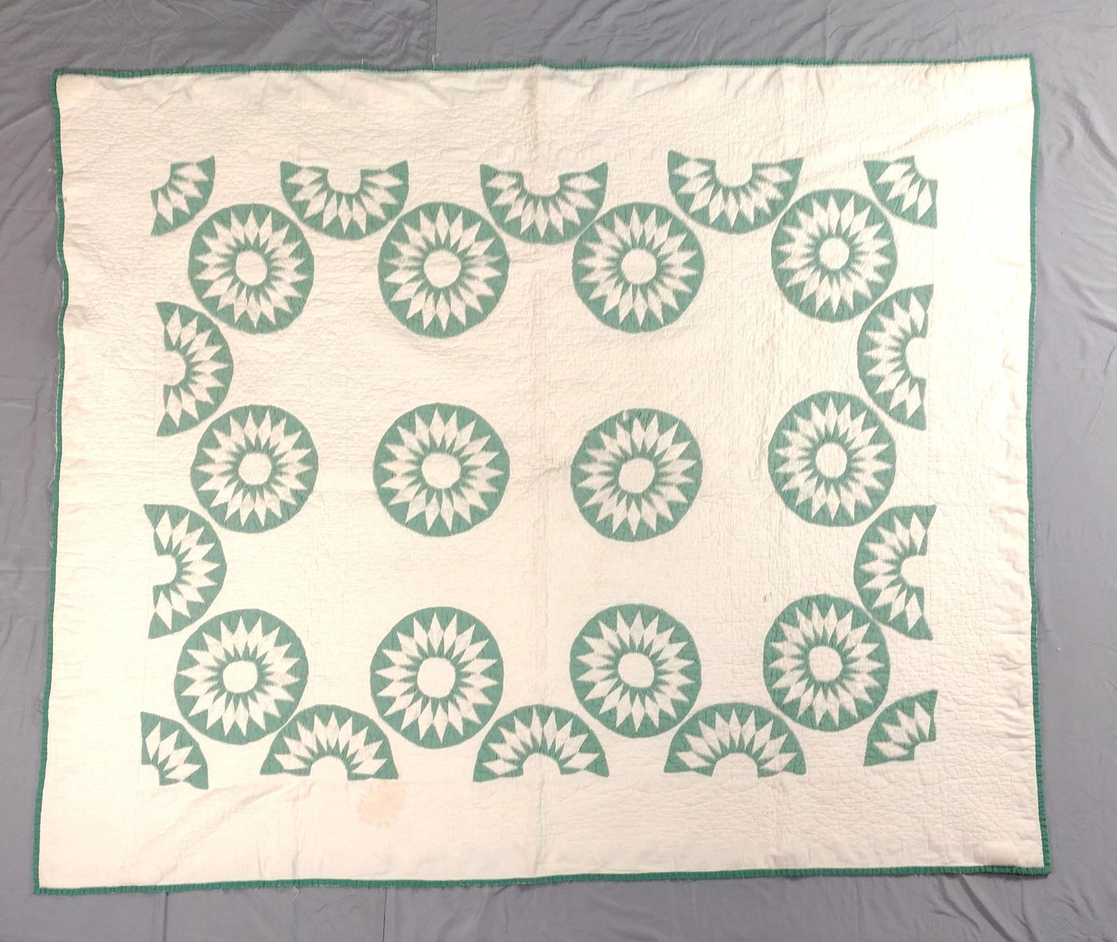 Star Burst Quilt (1 of 6)