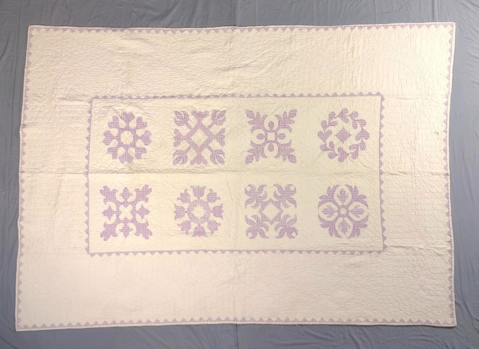 Vintage Snow Flake Quilt (1 of 6)