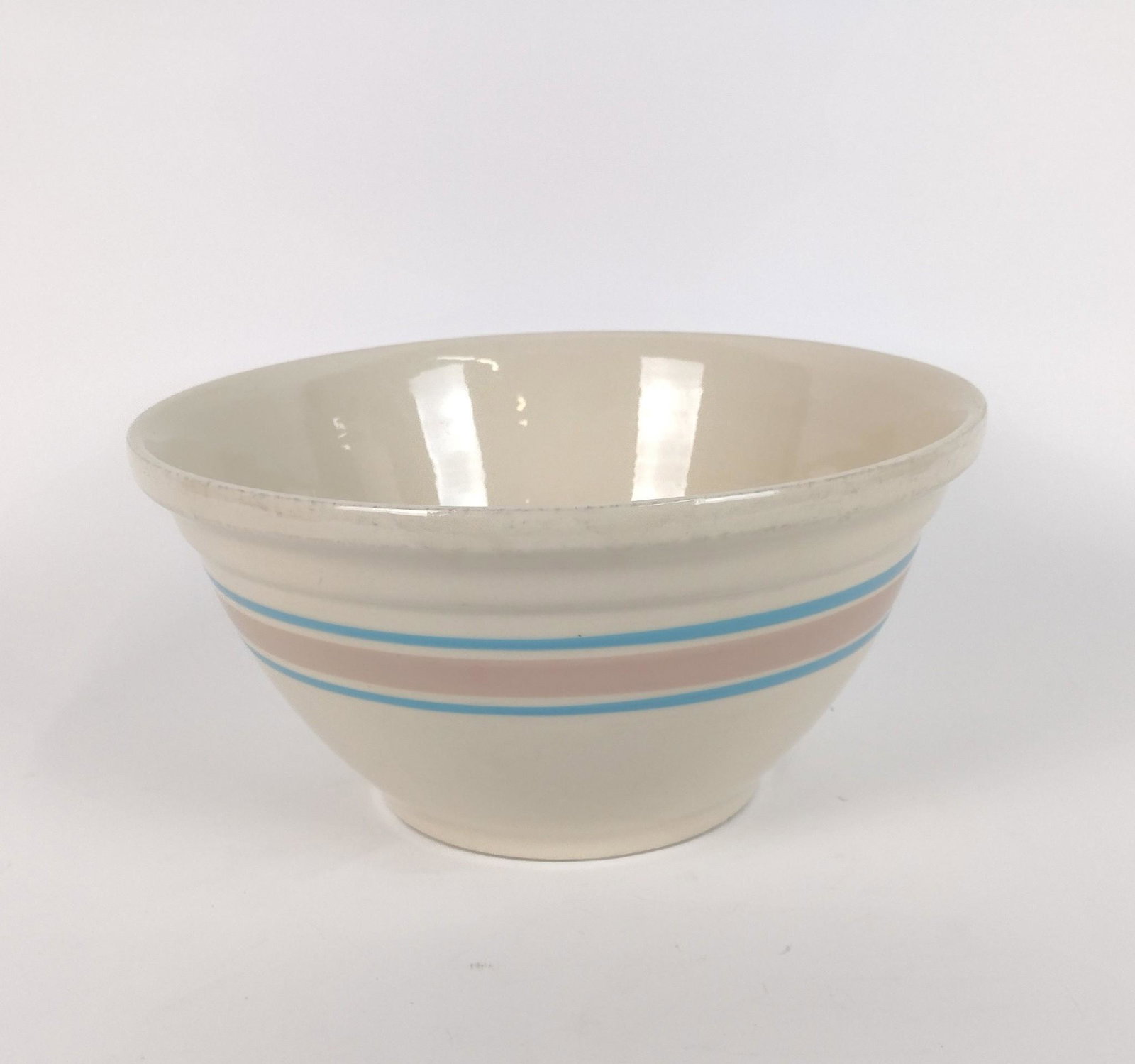 LG Banded Bowl: 14" diameter x 7" high. JB IMPORTANT: Before bidding, please read the terms and conditions. When you registered for the auction you agreed to these terms and will be required to comply with them.