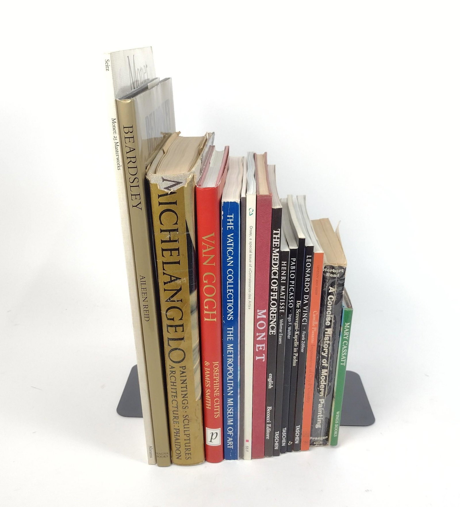 16 Art Books incl Monet: Also includes A Concise History of Modern Painting; Michelangelo; Beardsley; Van Gogh; Leonardo da Vinci; and more. MEG IMPORTANT: Before bidding, please read the terms and conditions. When you regist