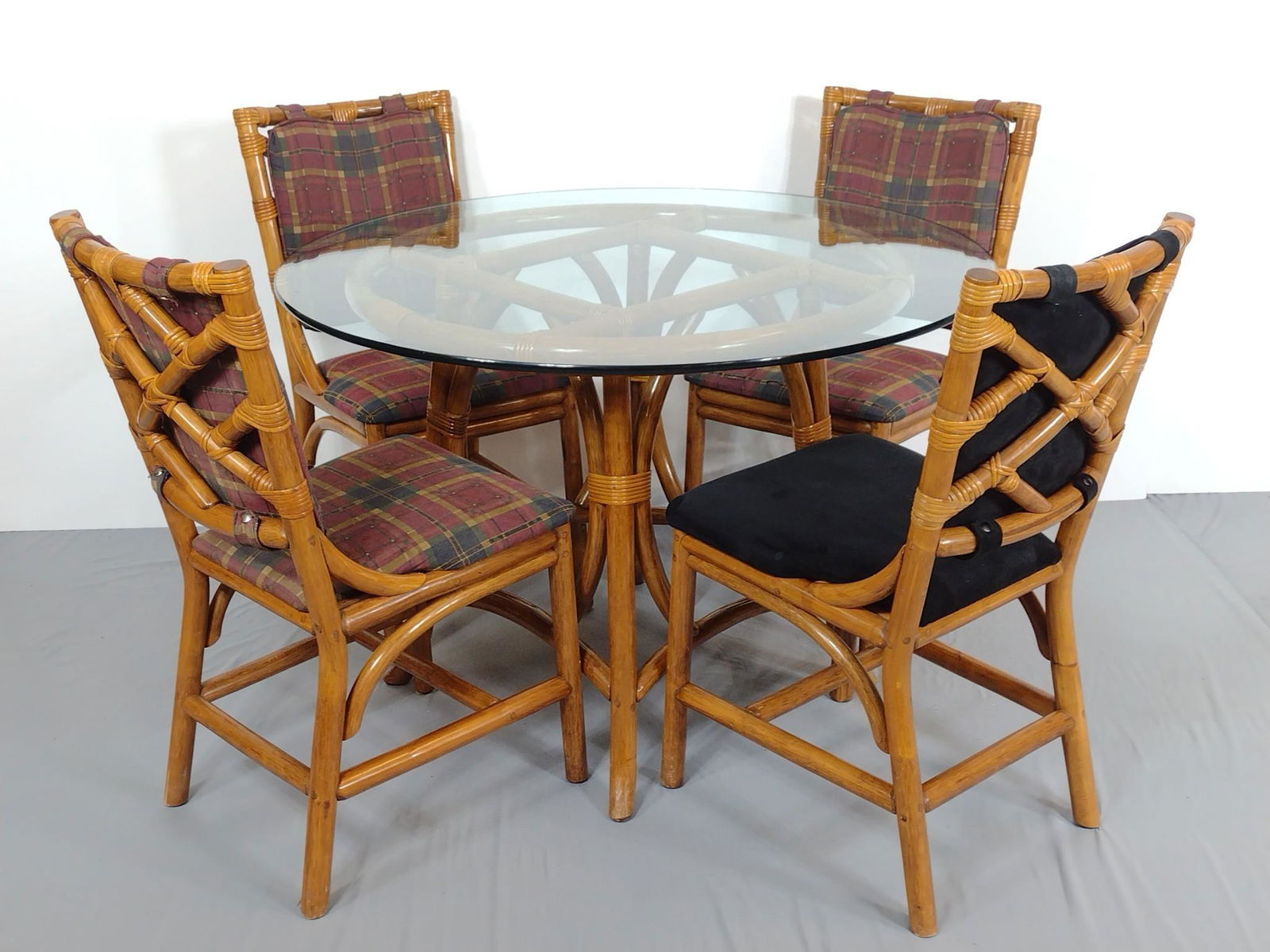 Clark Casual Furniture Rattan Table & Chairs (1 of 9)