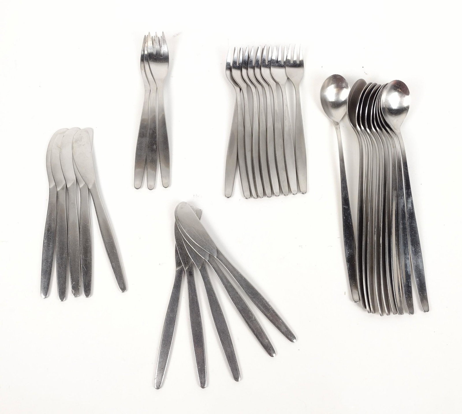 32 Pcs Cromargan Germany: Laurel pattern. 10 spoons, 10 knives, 3 dinner forks, 9 salad forks. MEG From the estate of Lois Lehrman Grass Harrisbur, PA. IMPORTANT: Before bidding, please read the terms and conditions. When you 