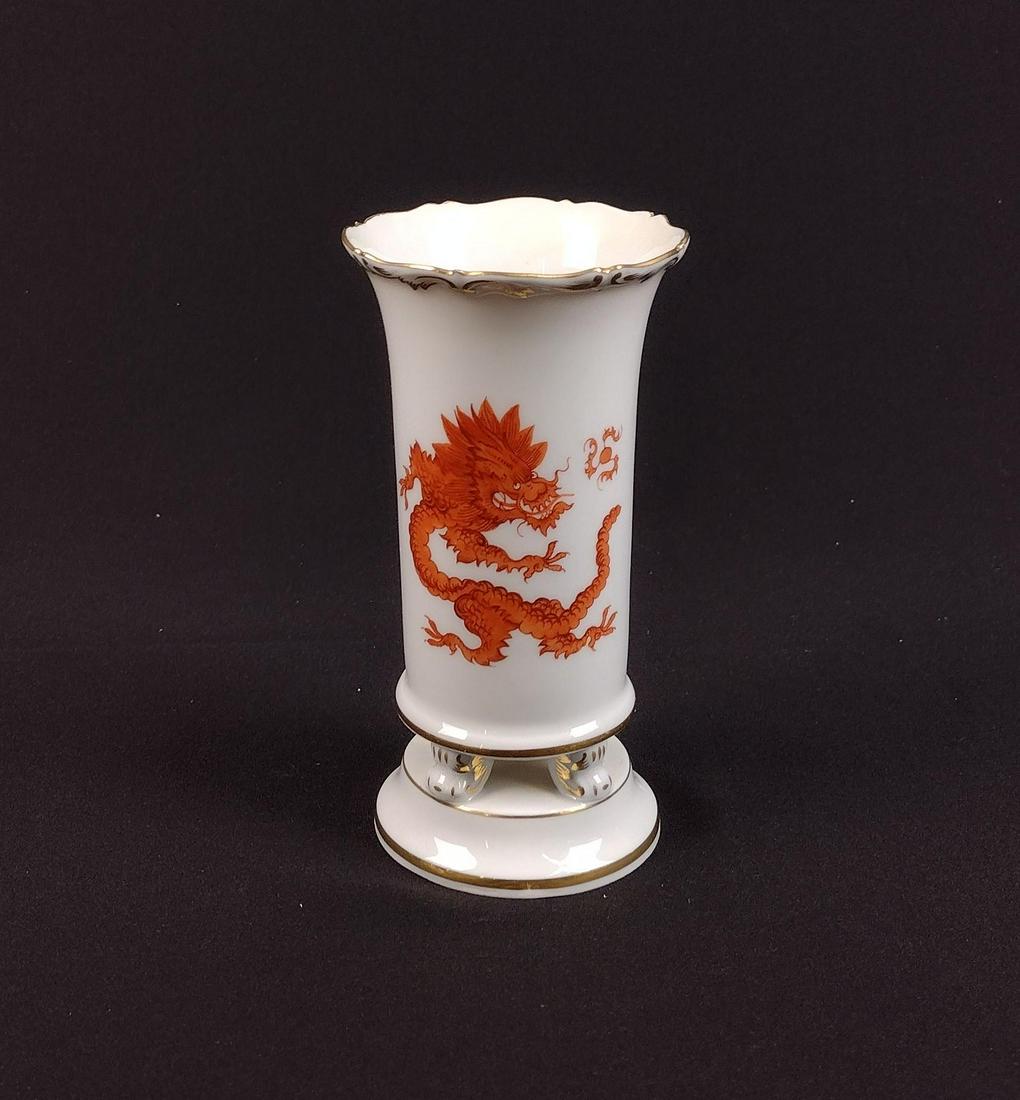 Meissen "Ming Dragon" Cabinet Vase (1 of 5)