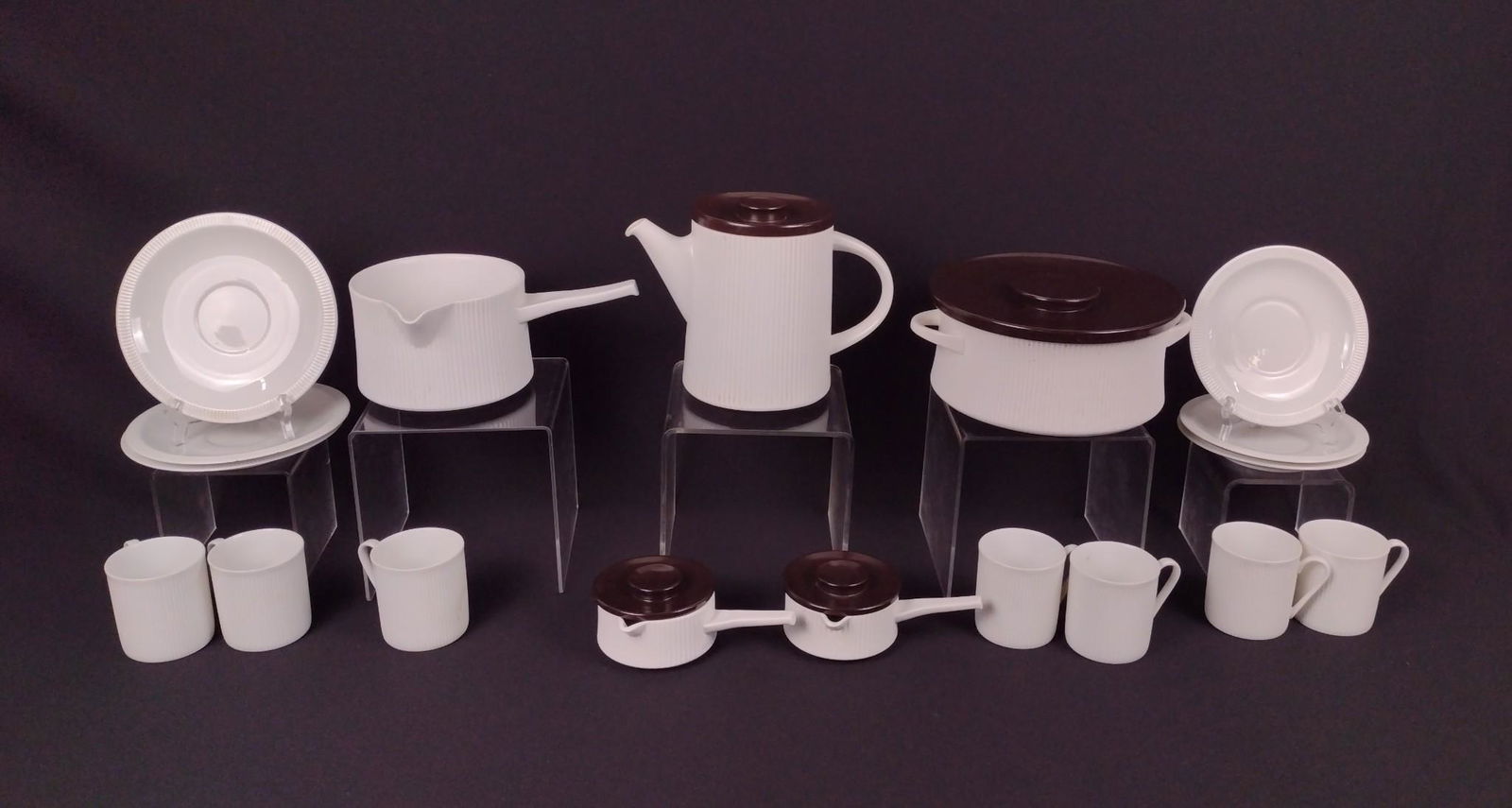 18 Pcs Thomas Flammfest Mid Century Ceramics (1 of 2)