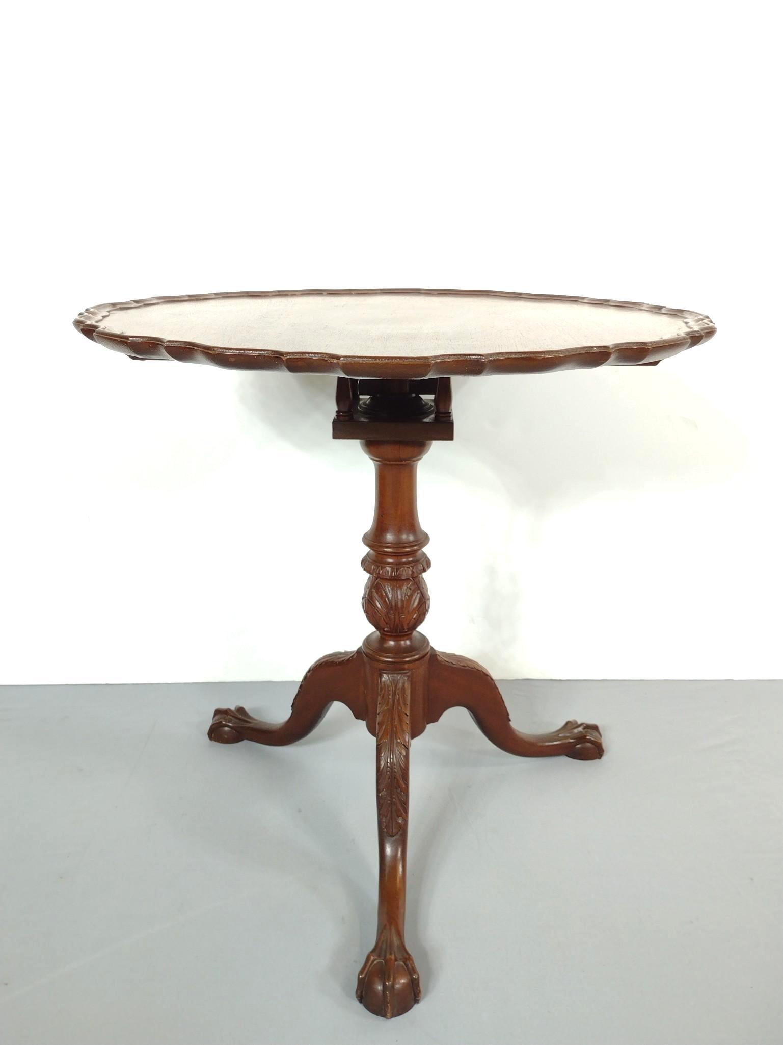 Tilt Top Pie Crust Table (1 of 5)