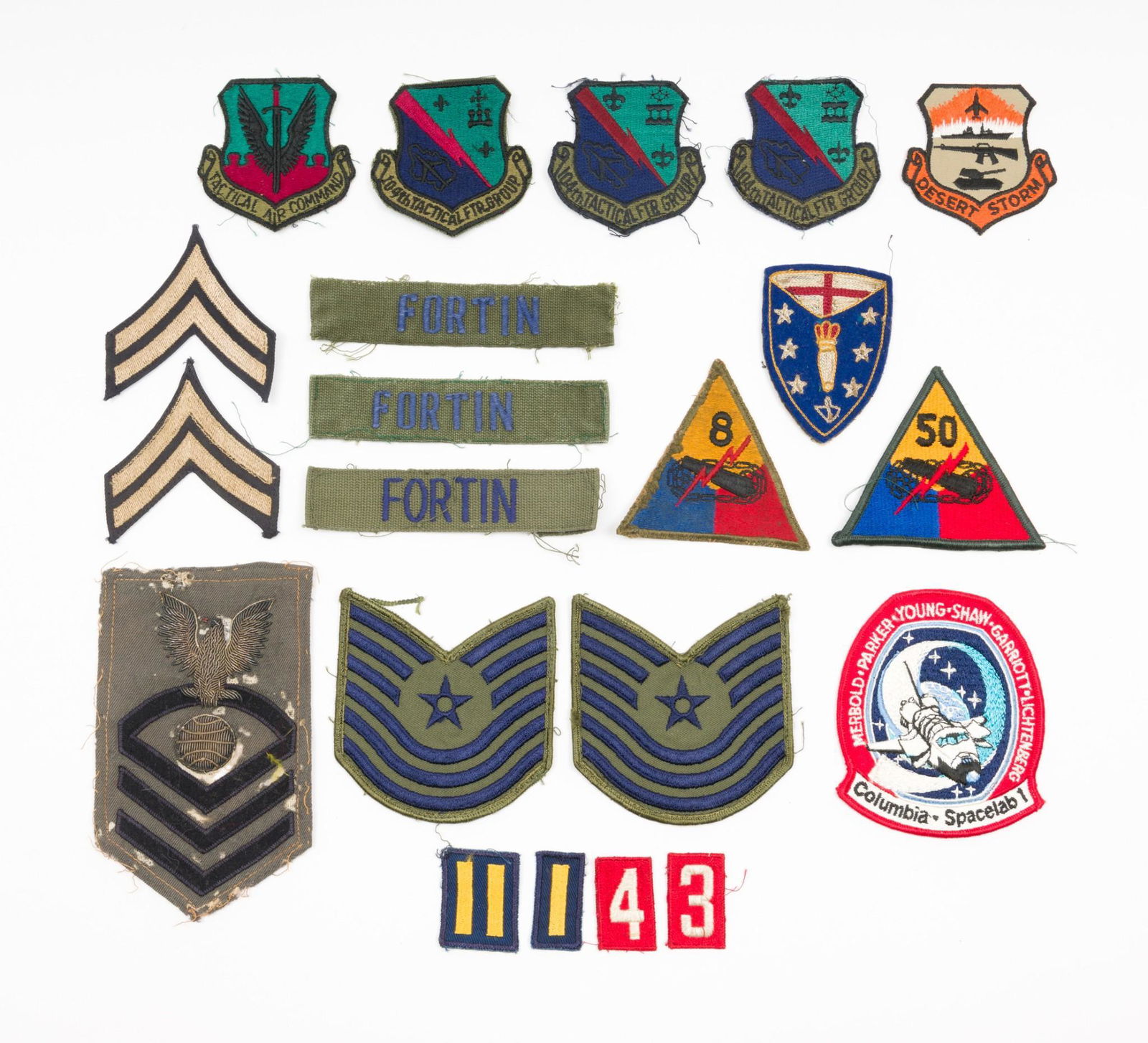 21 Pcs U.S. Military Insignia Patches Incl Army (1 of 5)