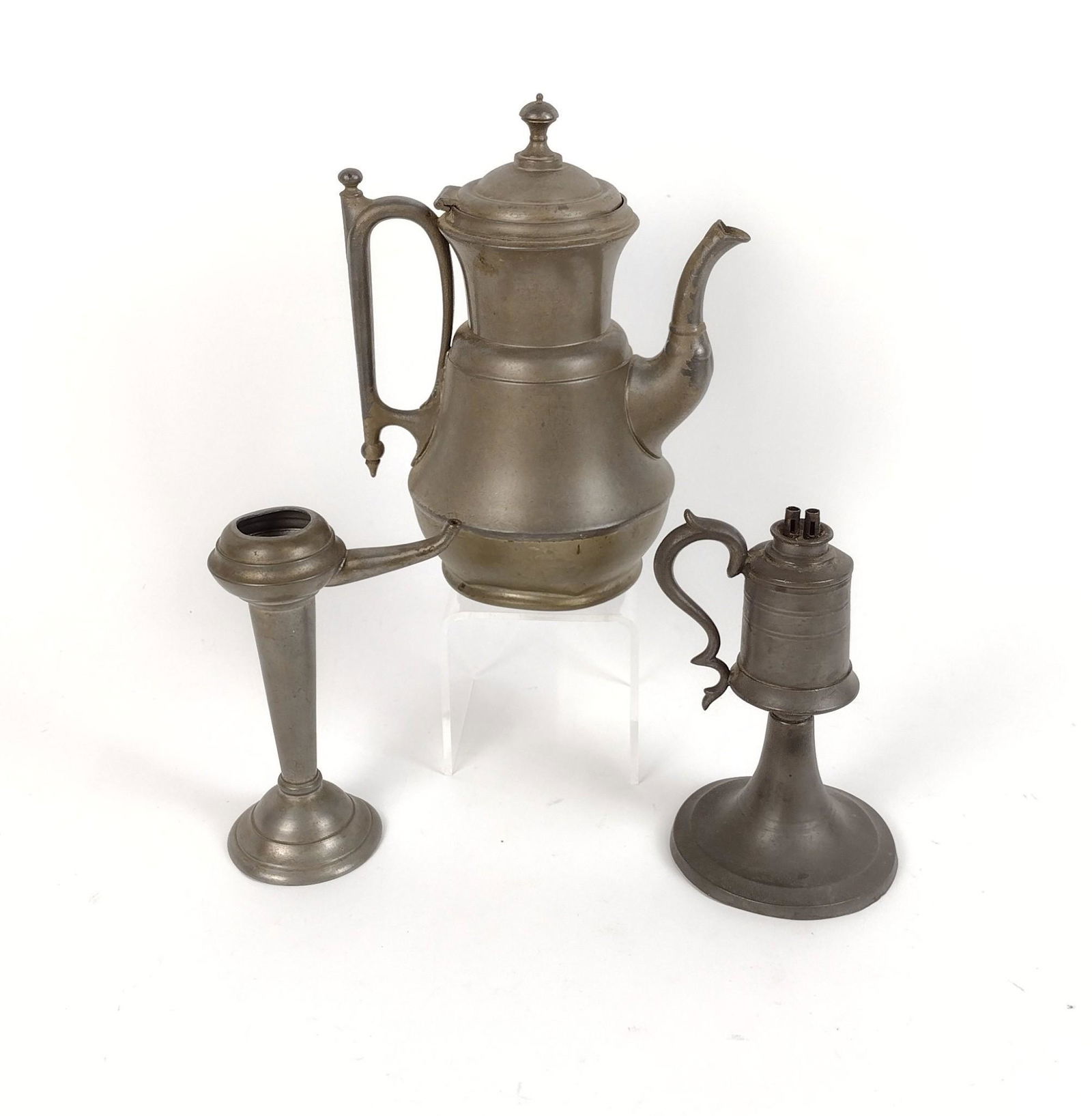 3 Pcs Pewter incl E.B. Manning's Teapot and Oil Lamps (1 of 4)