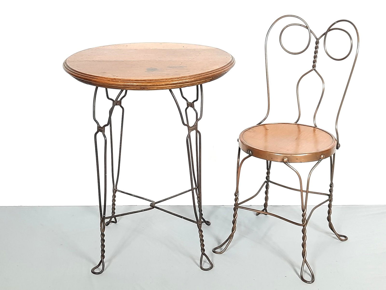 Ice Cream Parlor Table and Chair (1 of 1)