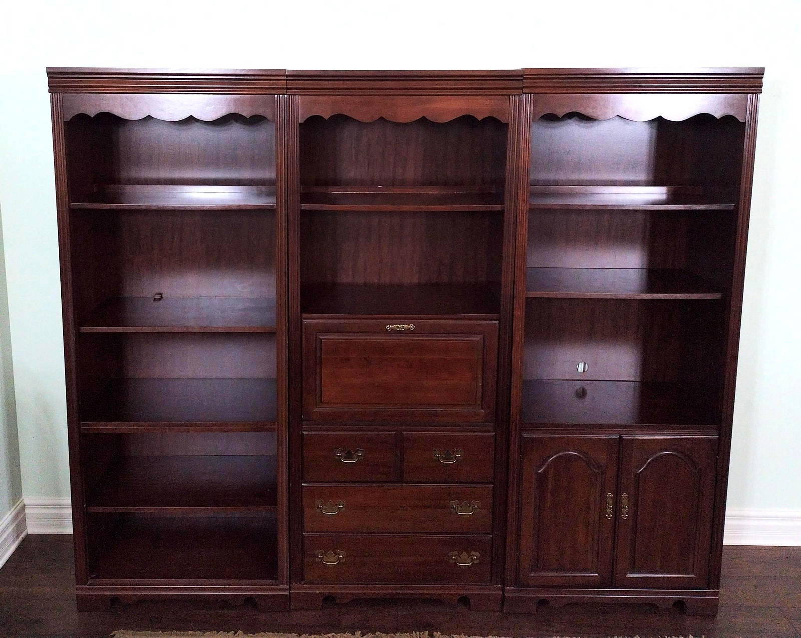 Three Pc Broyhill Wall Unit Auction