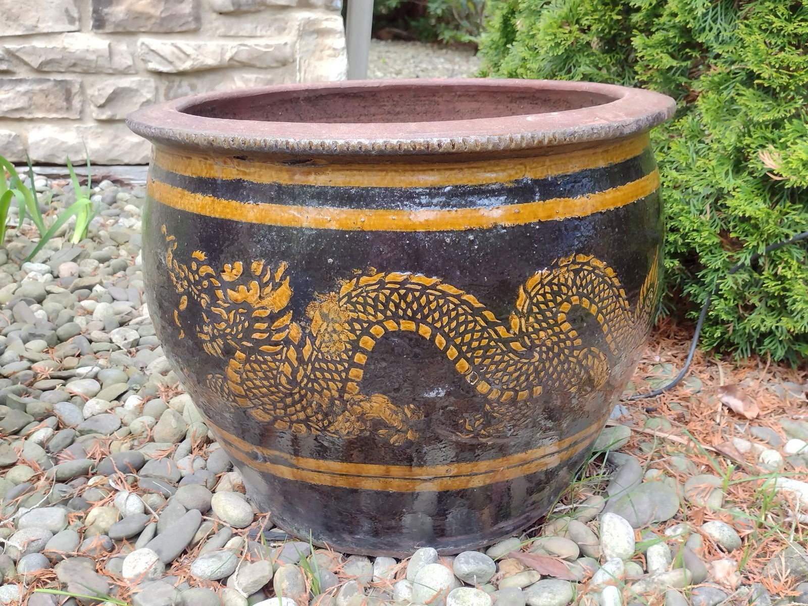 Dragon Terracotta Outdoor Planter (1 of 3)