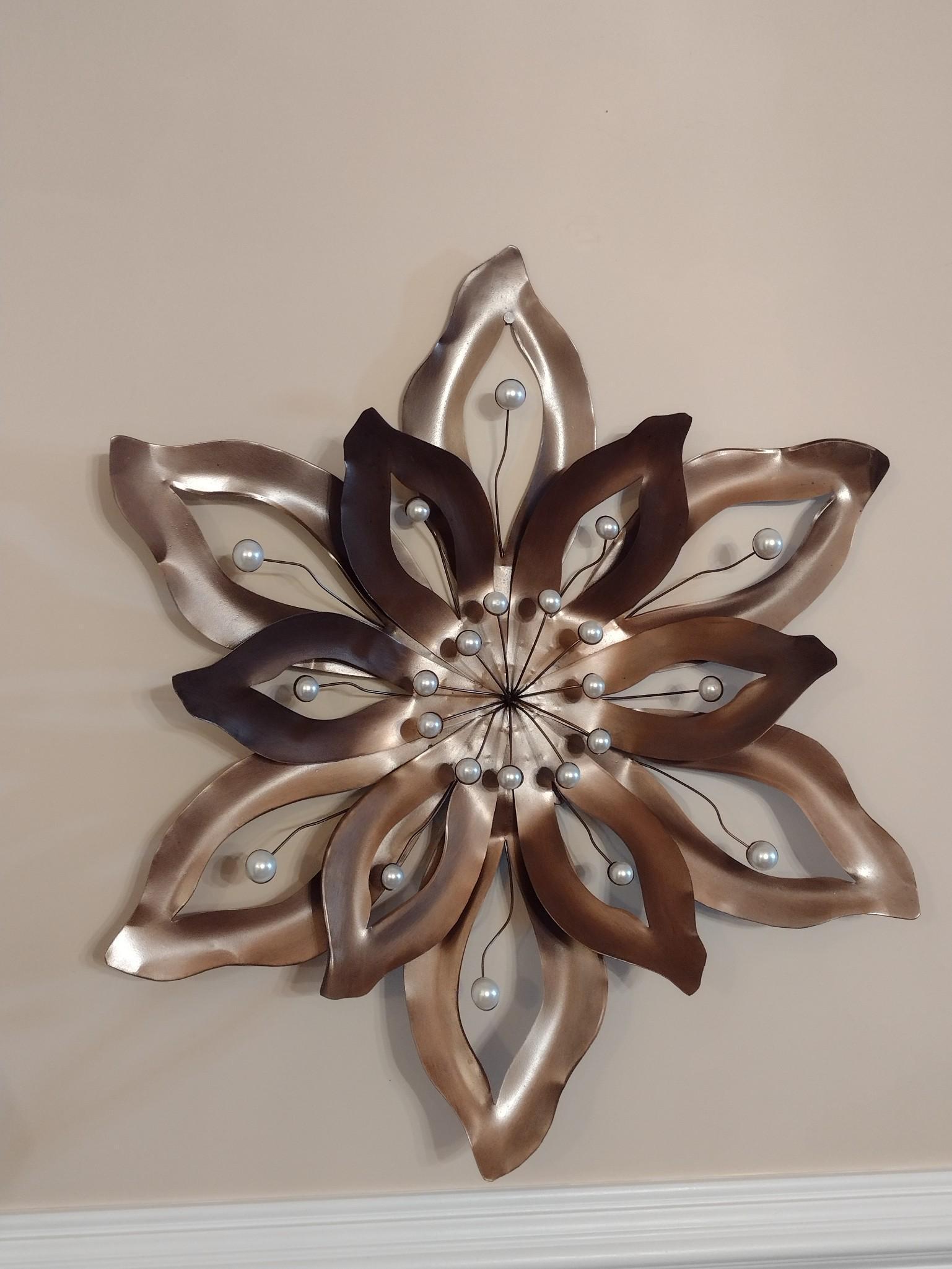 Metal Wall Flower (1 of 2)