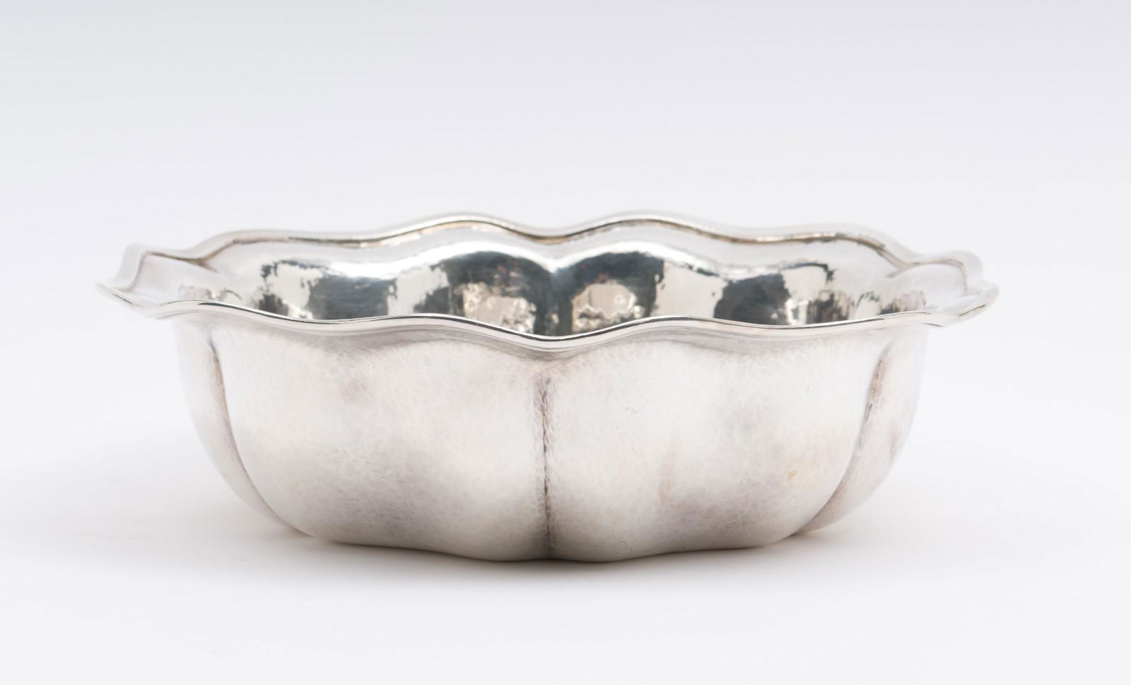 Whiting Mfg. Co. Hand Hammered Sterling Bowl (1 of 7)