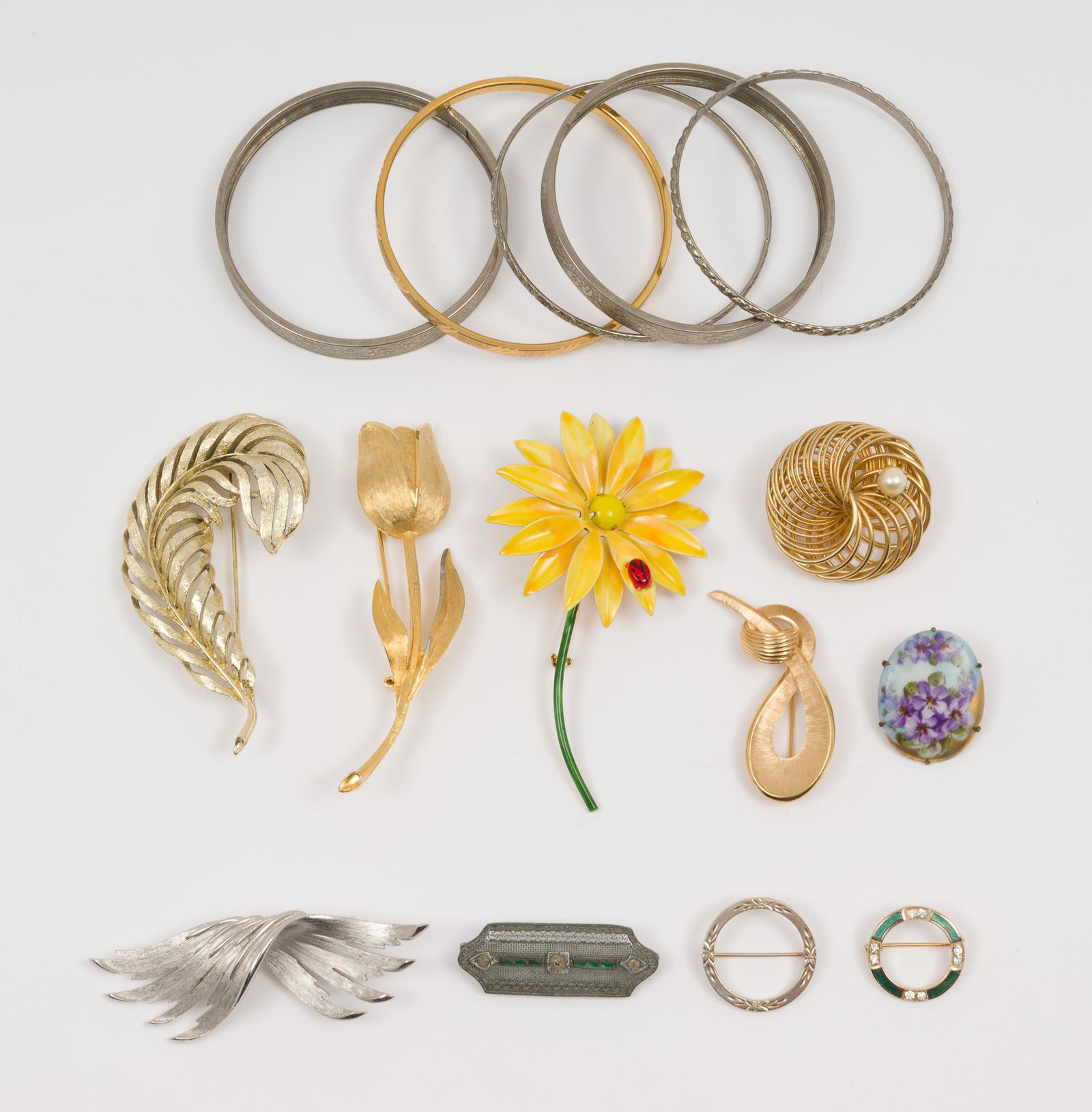 15 Pcs Designer Jewelry Incl Trifari (1 of 4)