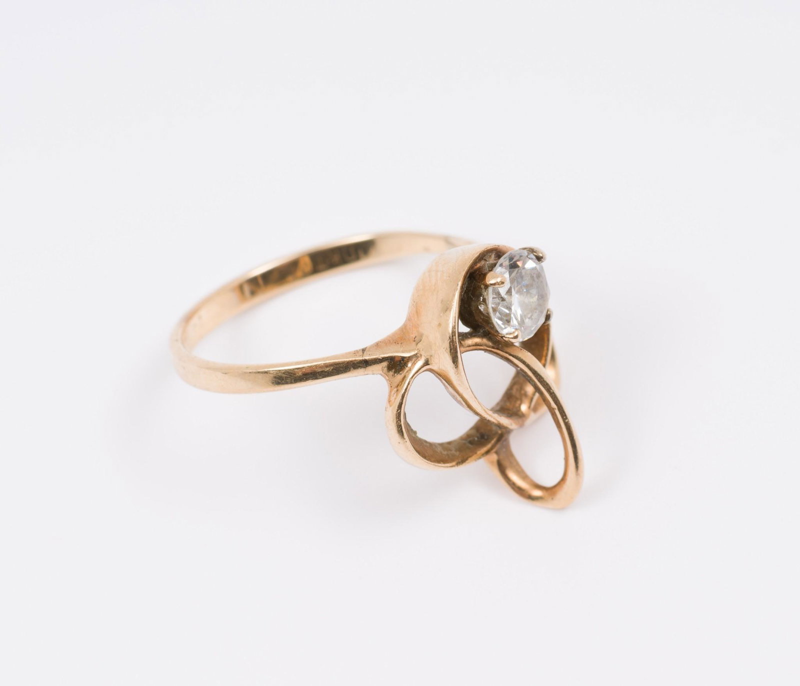 10K Gold & CZ Ring (1 of 4)
