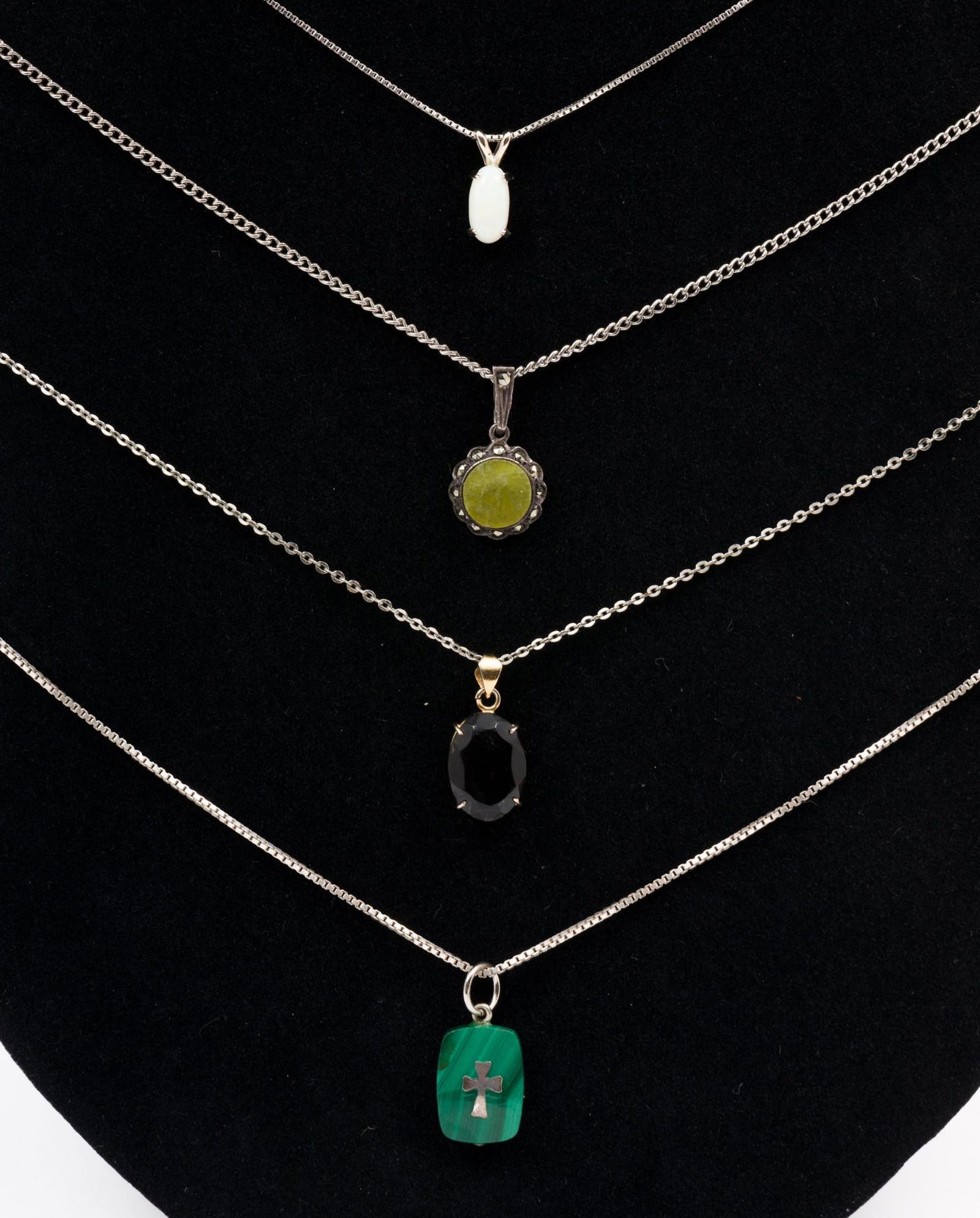 4 Sterling Pendant Necklaces (1 of 7)