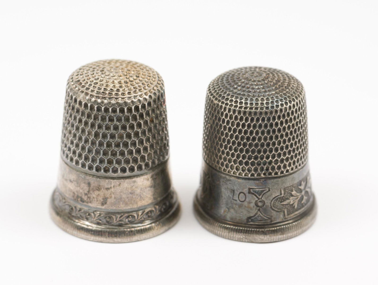 2 Sterling Thimbles: Sizes 9 and 10. 0.26 ozt. MH. IMPORTANT: Before bidding, please read the terms and conditions. When you registered for the auction you agreed to these terms and will be required to comply with them.