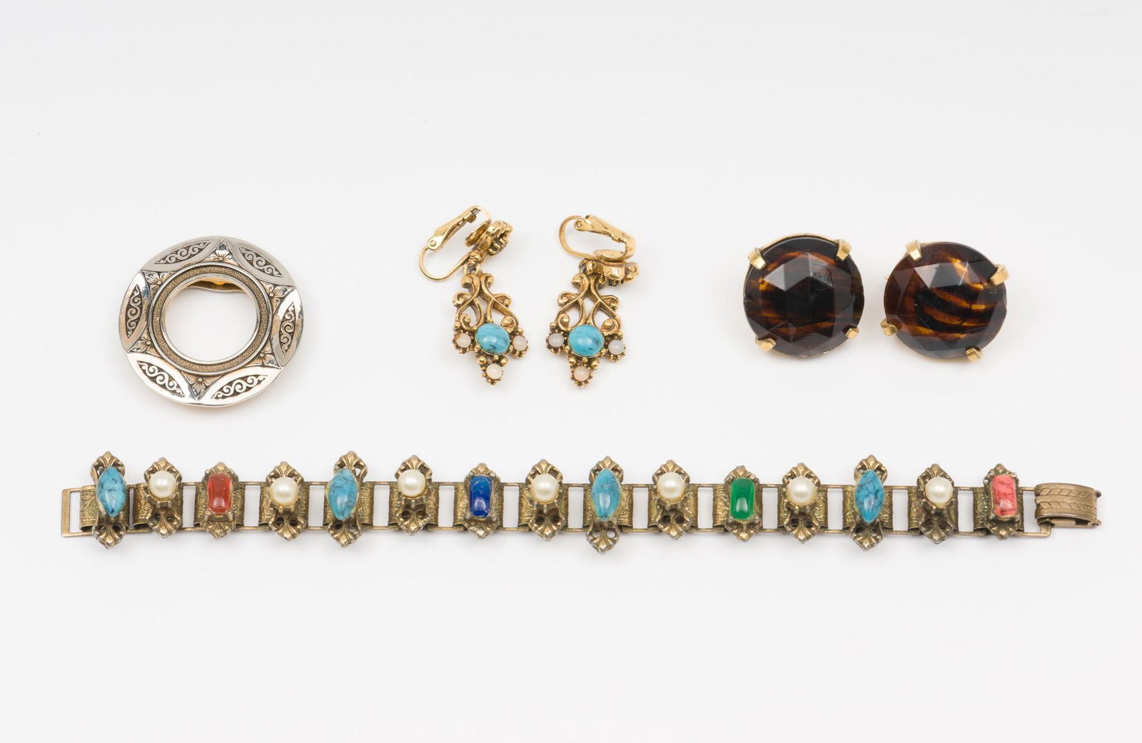 4 Pcs Vintage Costume Jewelry incl Castlecliff (1 of 12)